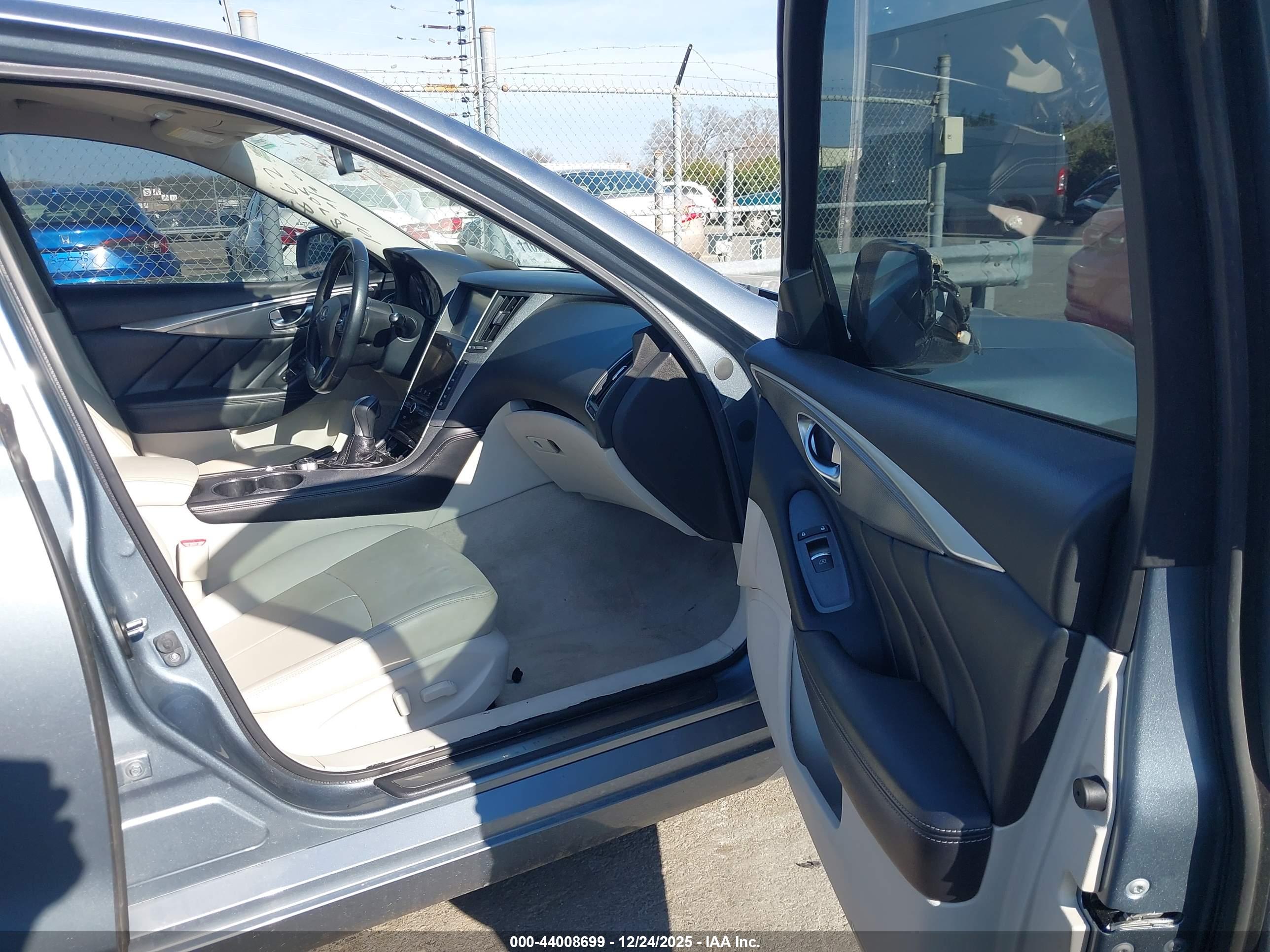 INFINITI Q50 image 5