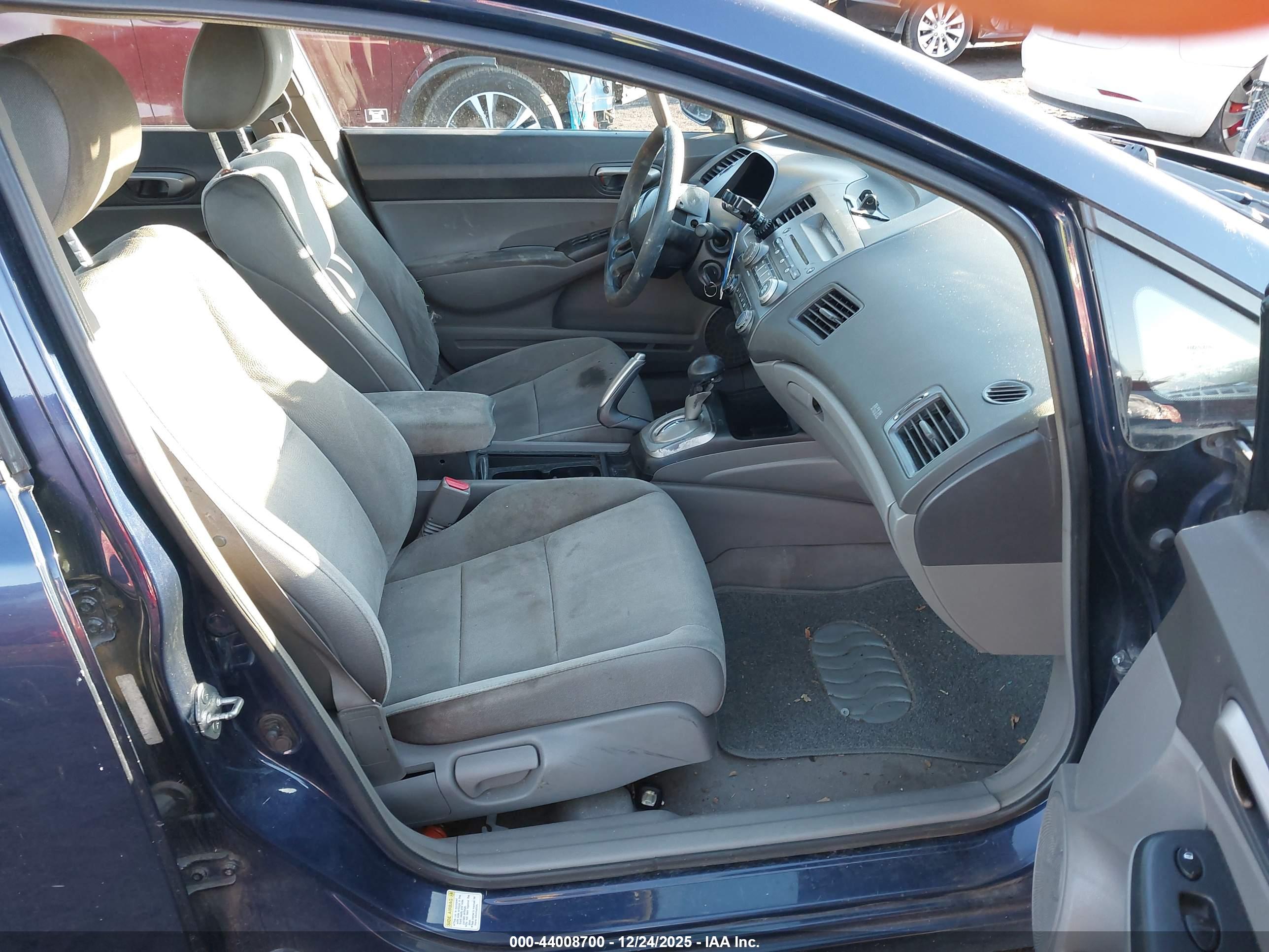 HONDA CIVIC image 5