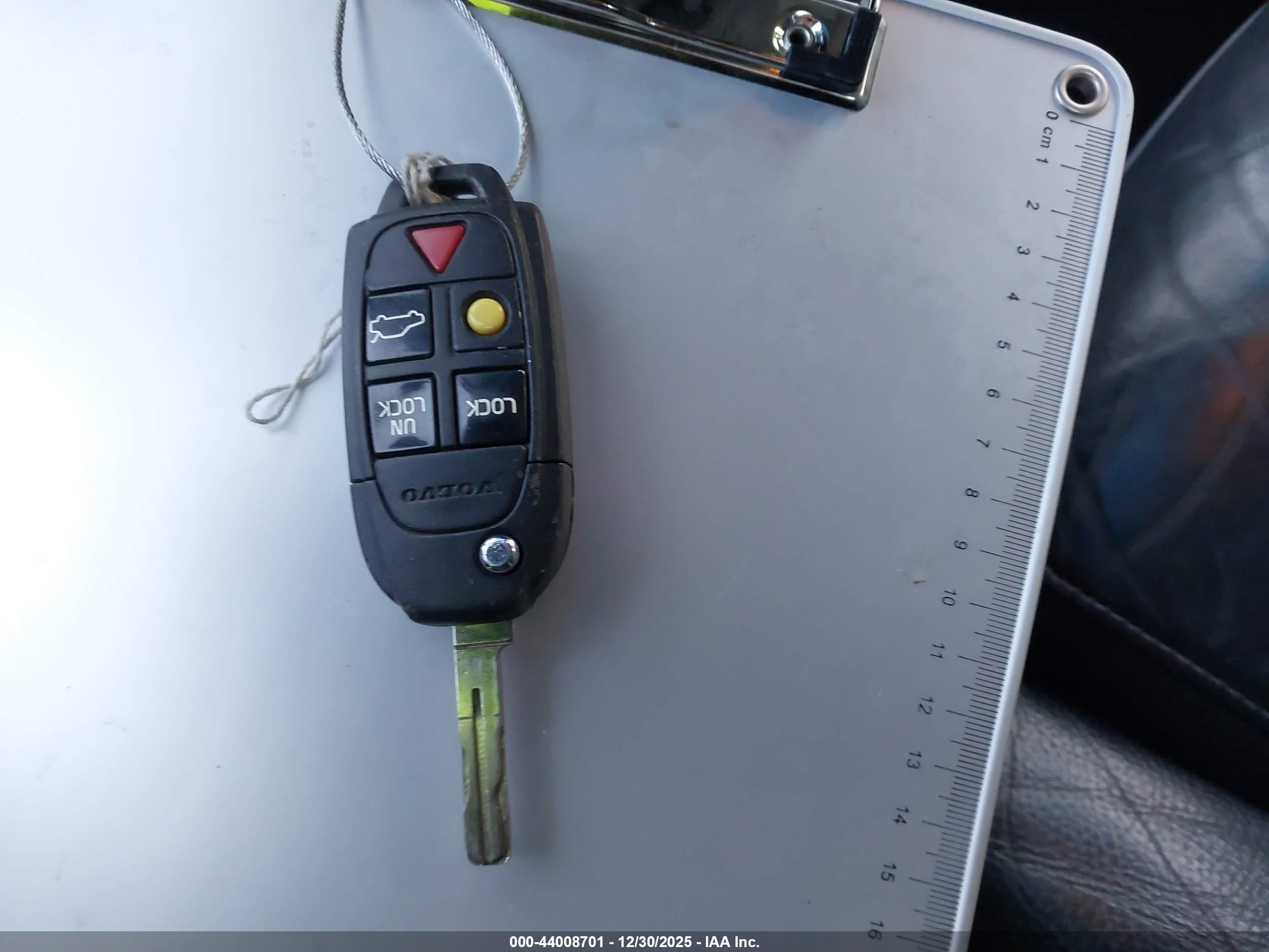 VOLVO XC90 image 11
