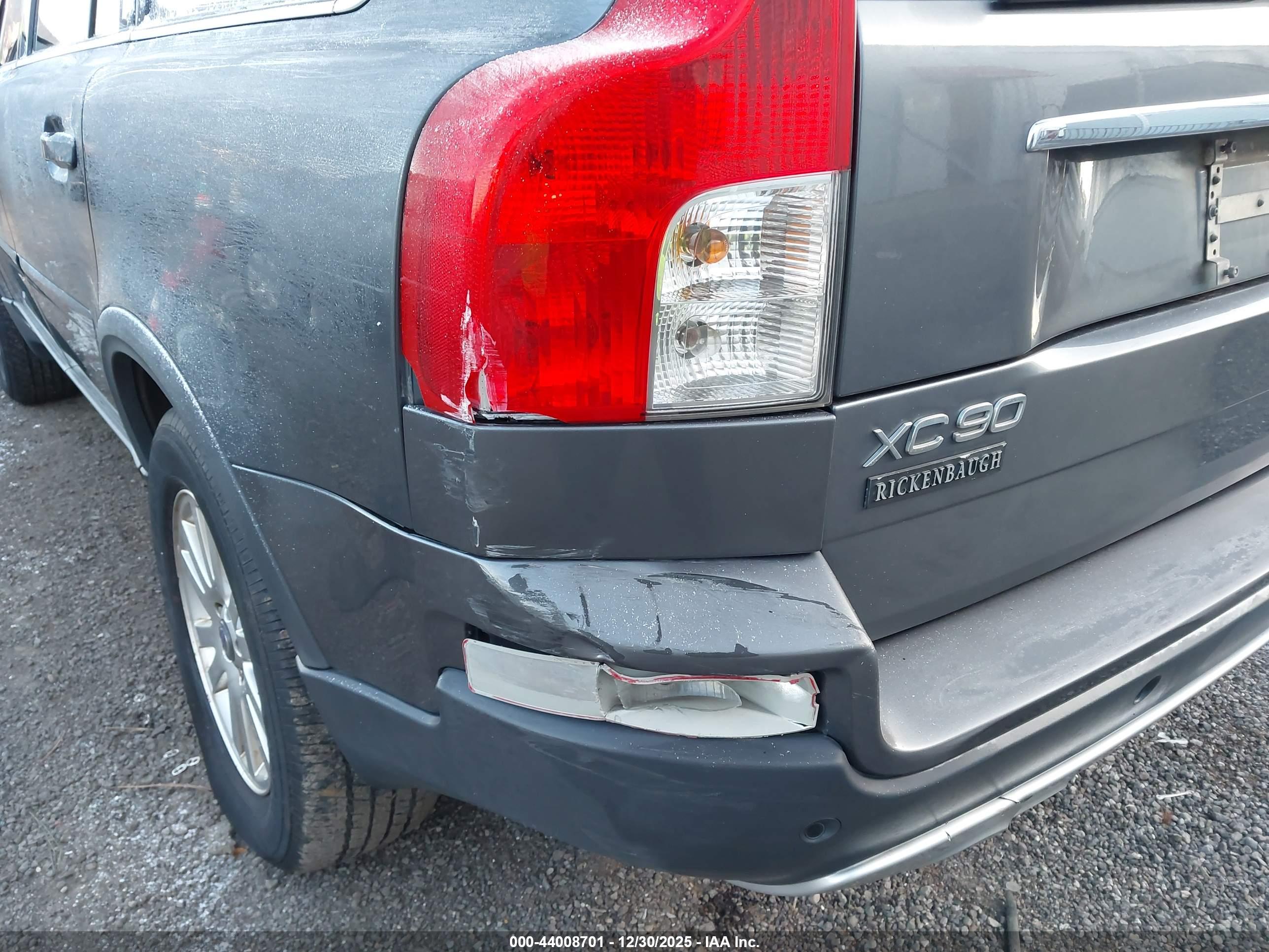 VOLVO XC90 image 6