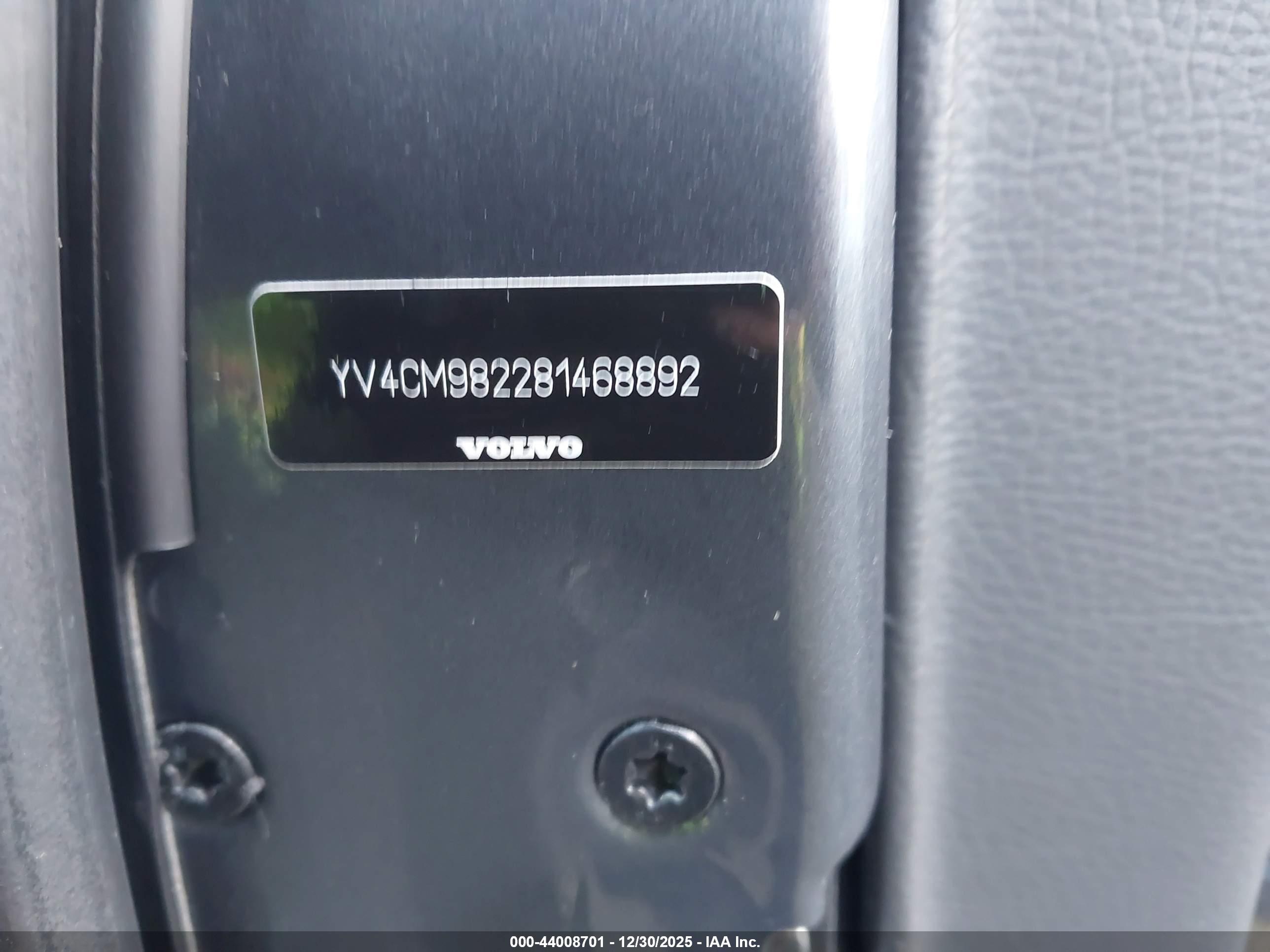 VOLVO XC90 image 9