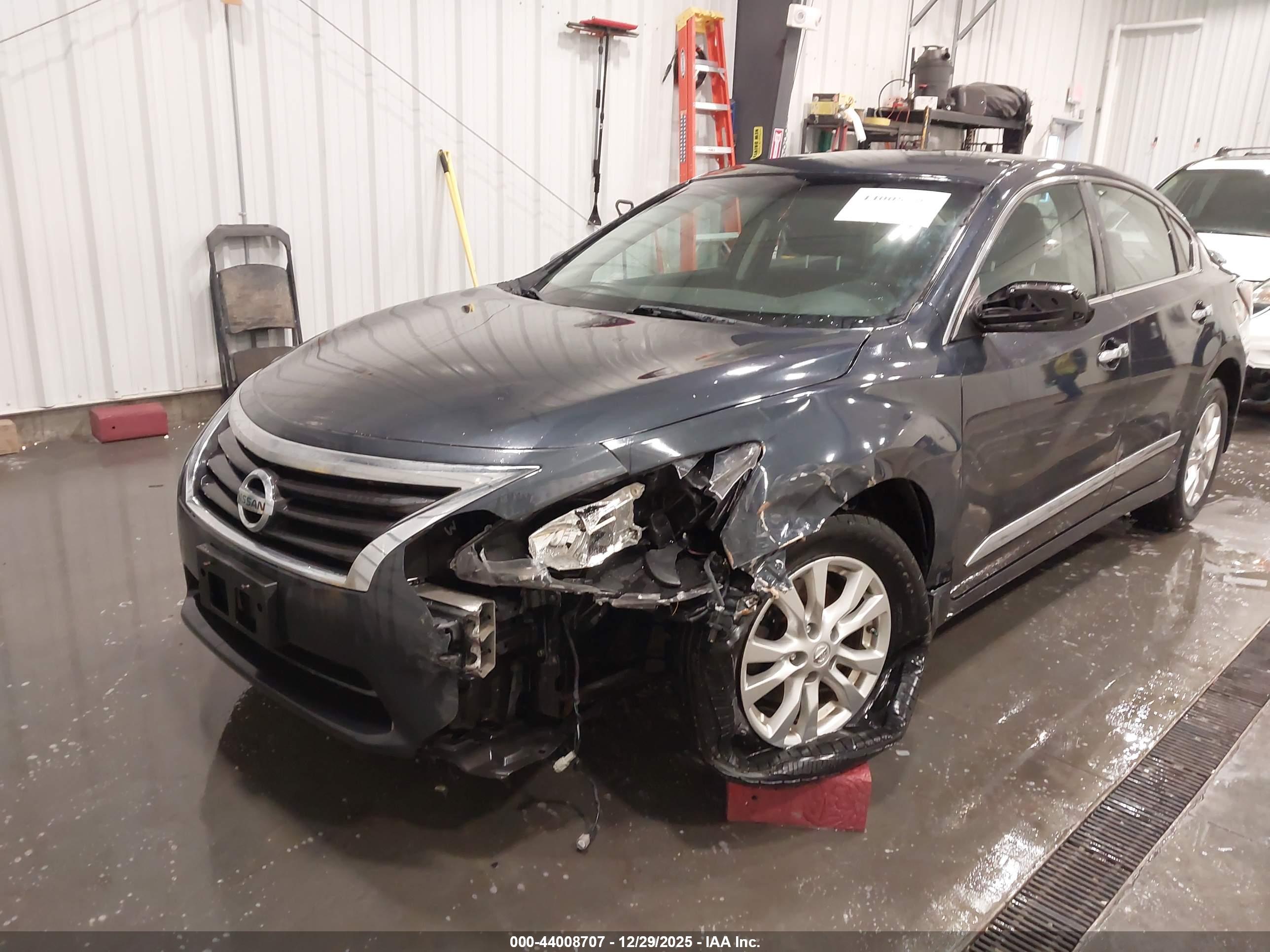 NISSAN ALTIMA image 6