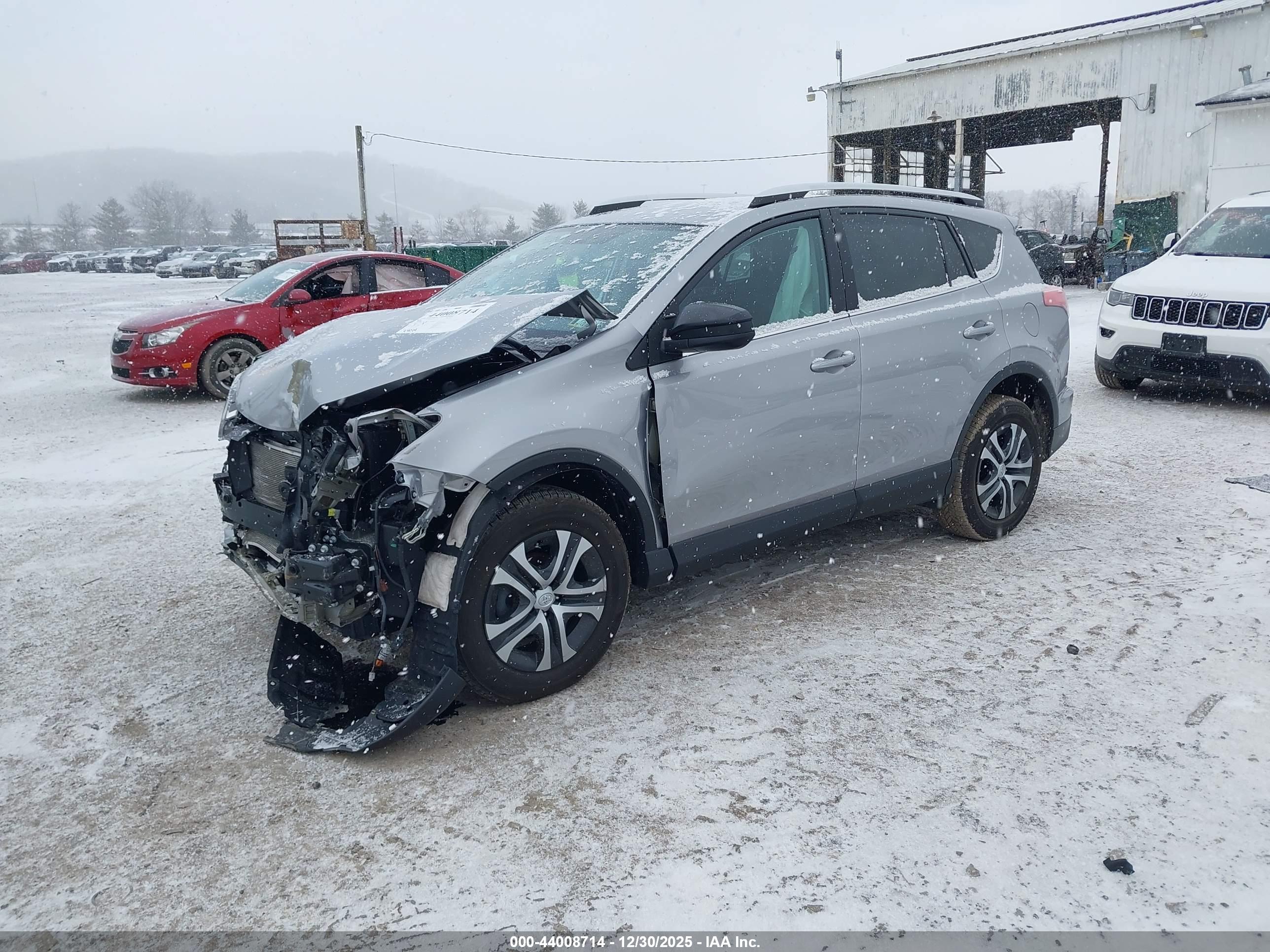 TOYOTA RAV4 image 2