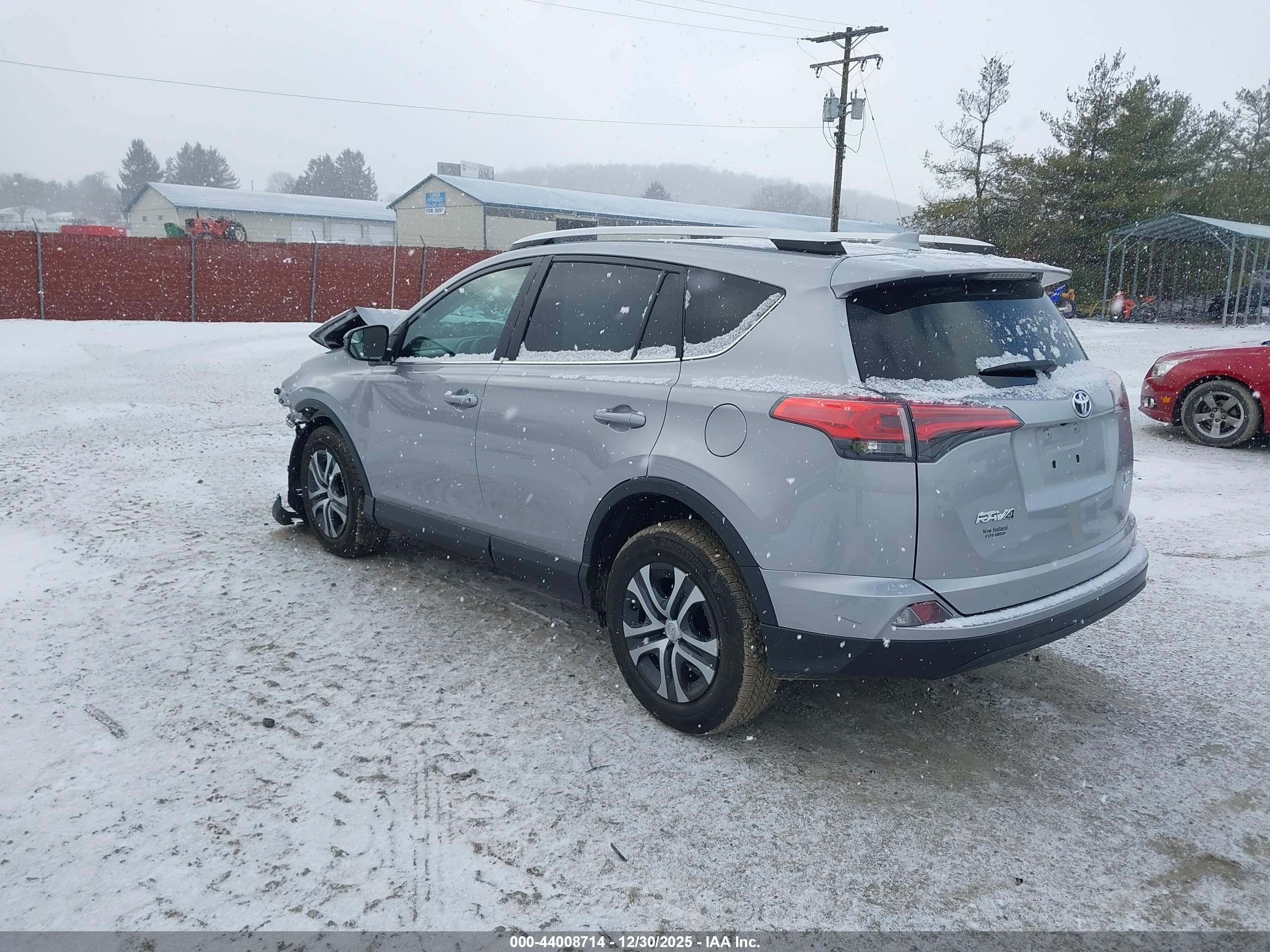 TOYOTA RAV4 image 3