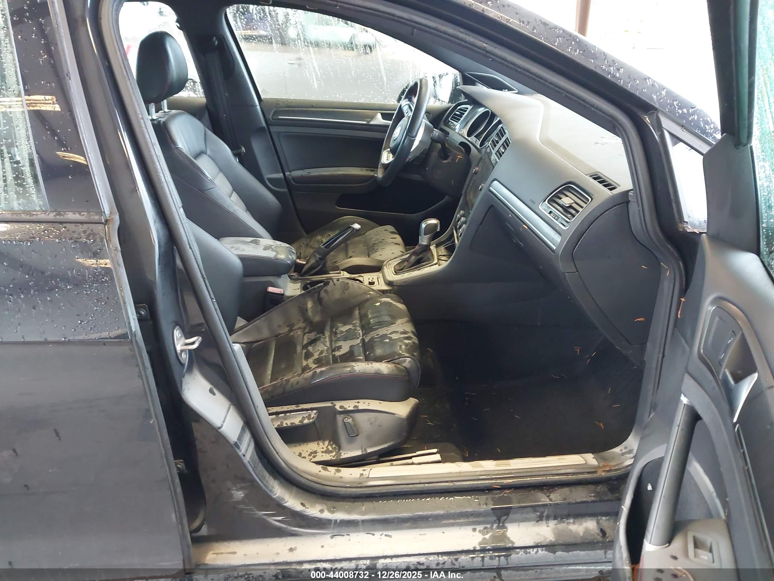 VOLKSWAGEN GOLF image 5