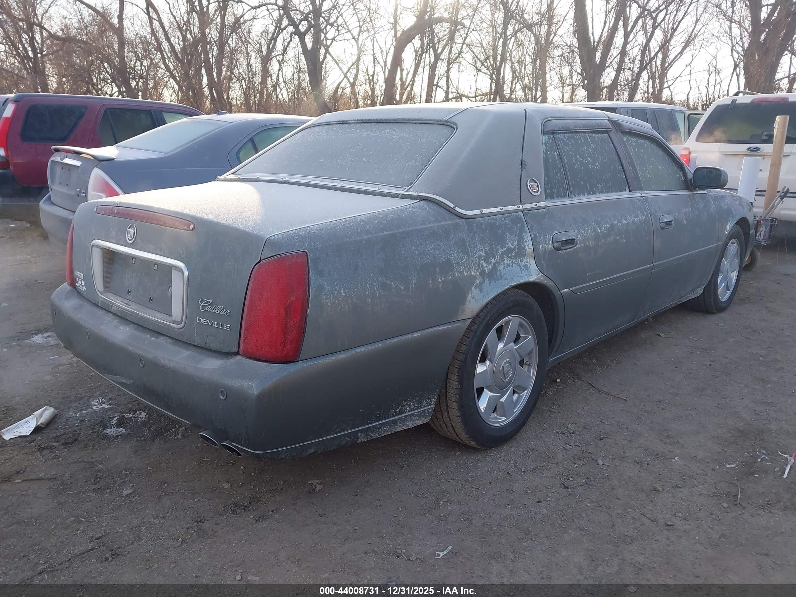 CADILLAC DEVILLE image 4
