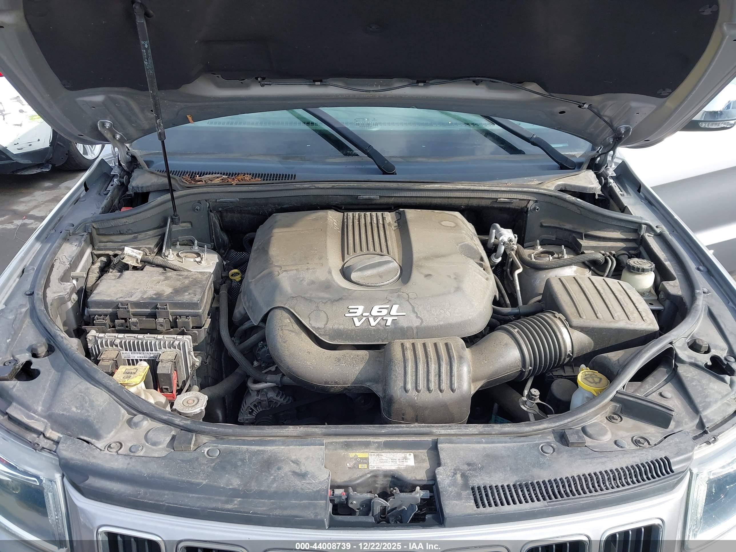 JEEP GRAND image 10