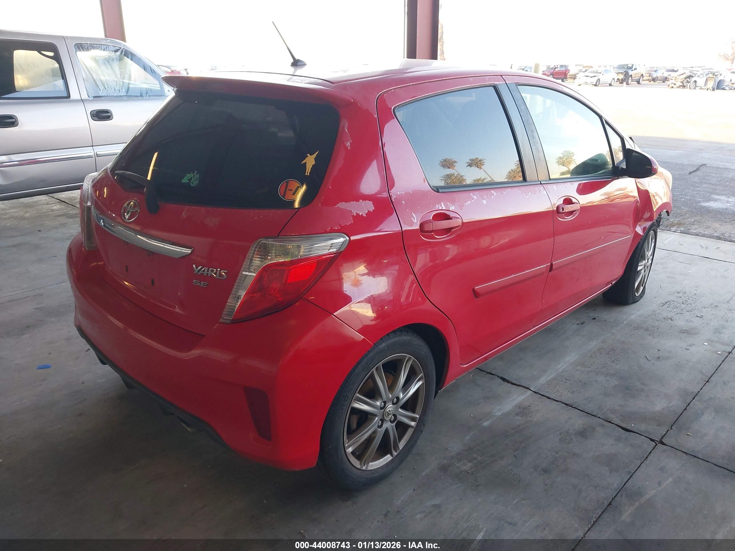 TOYOTA YARIS image 4