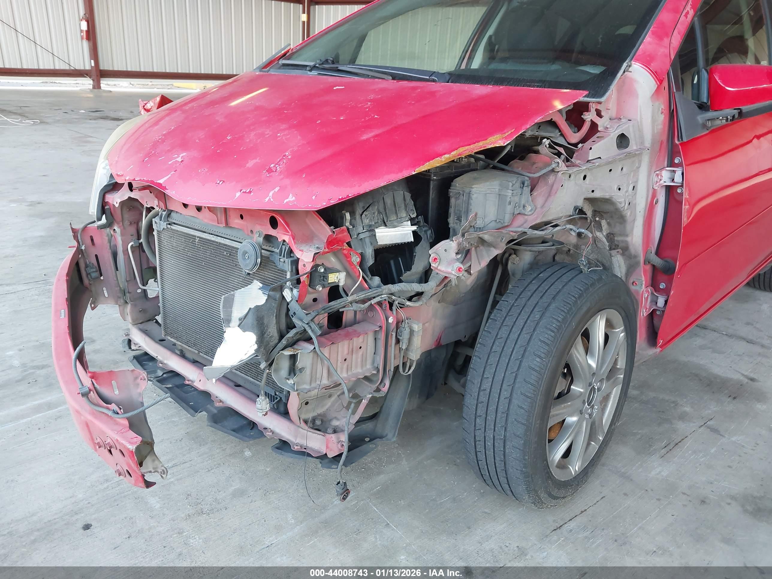 TOYOTA YARIS image 6