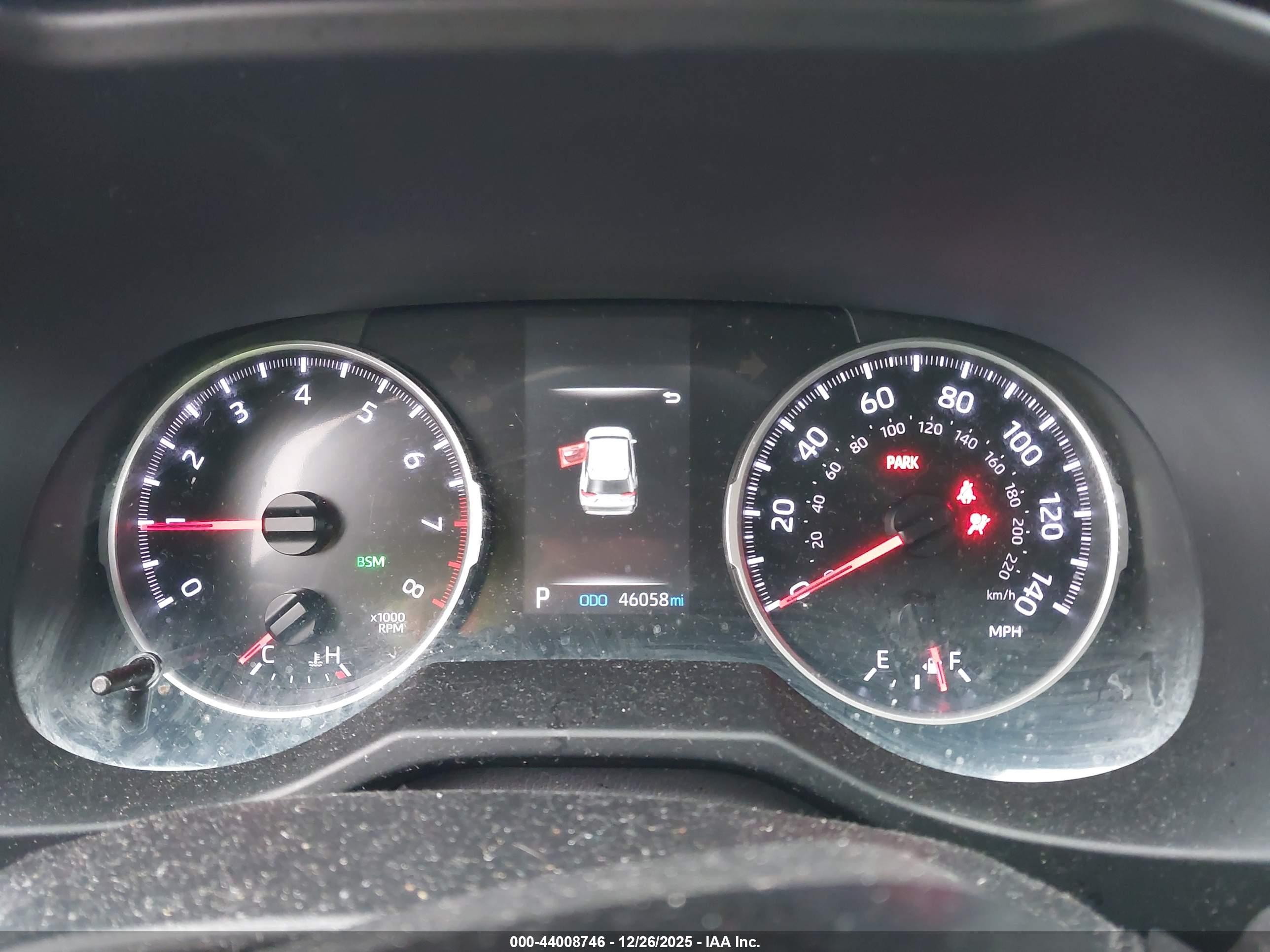 TOYOTA RAV4 image 7