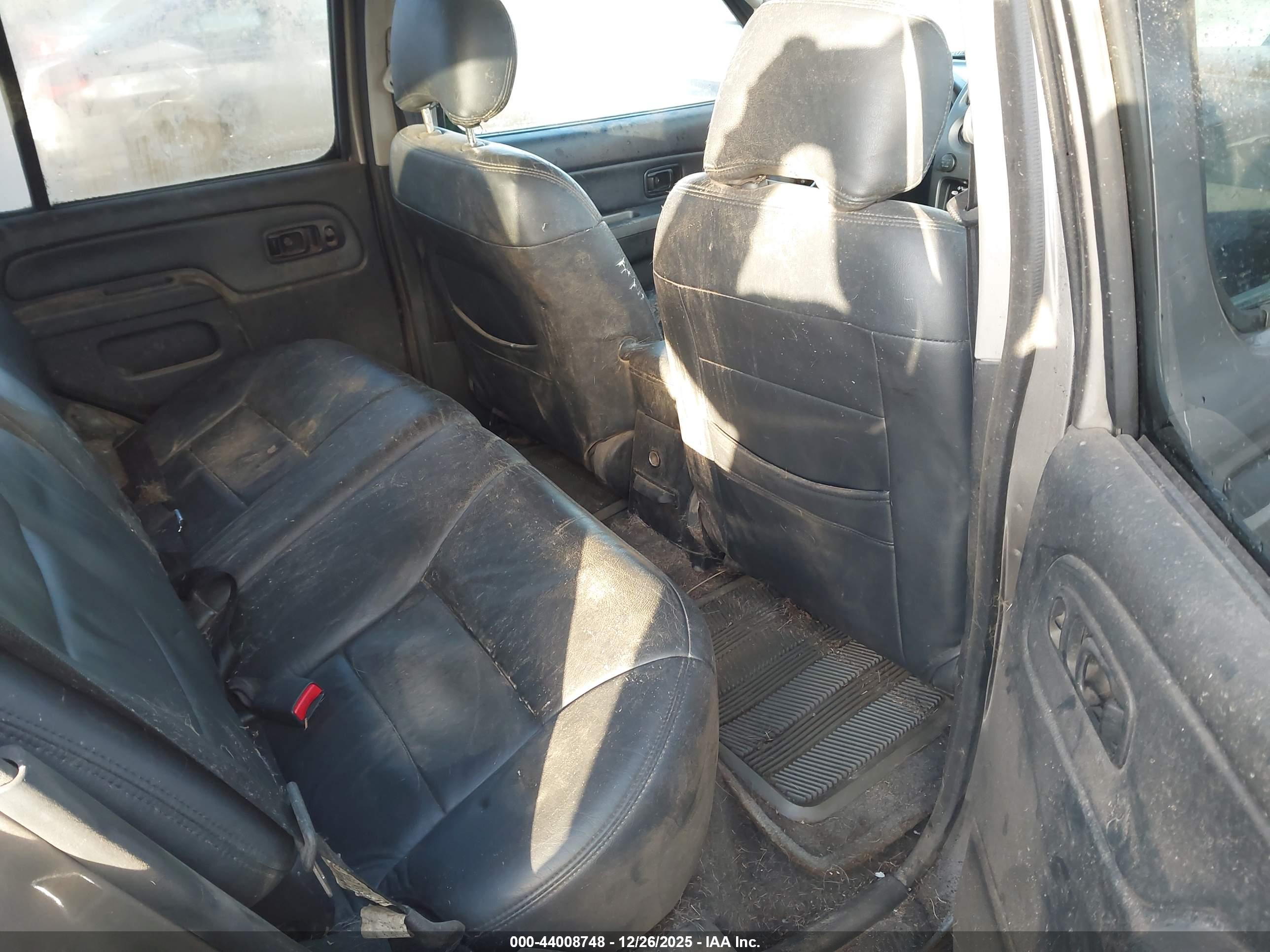 NISSAN XTERRA image 8