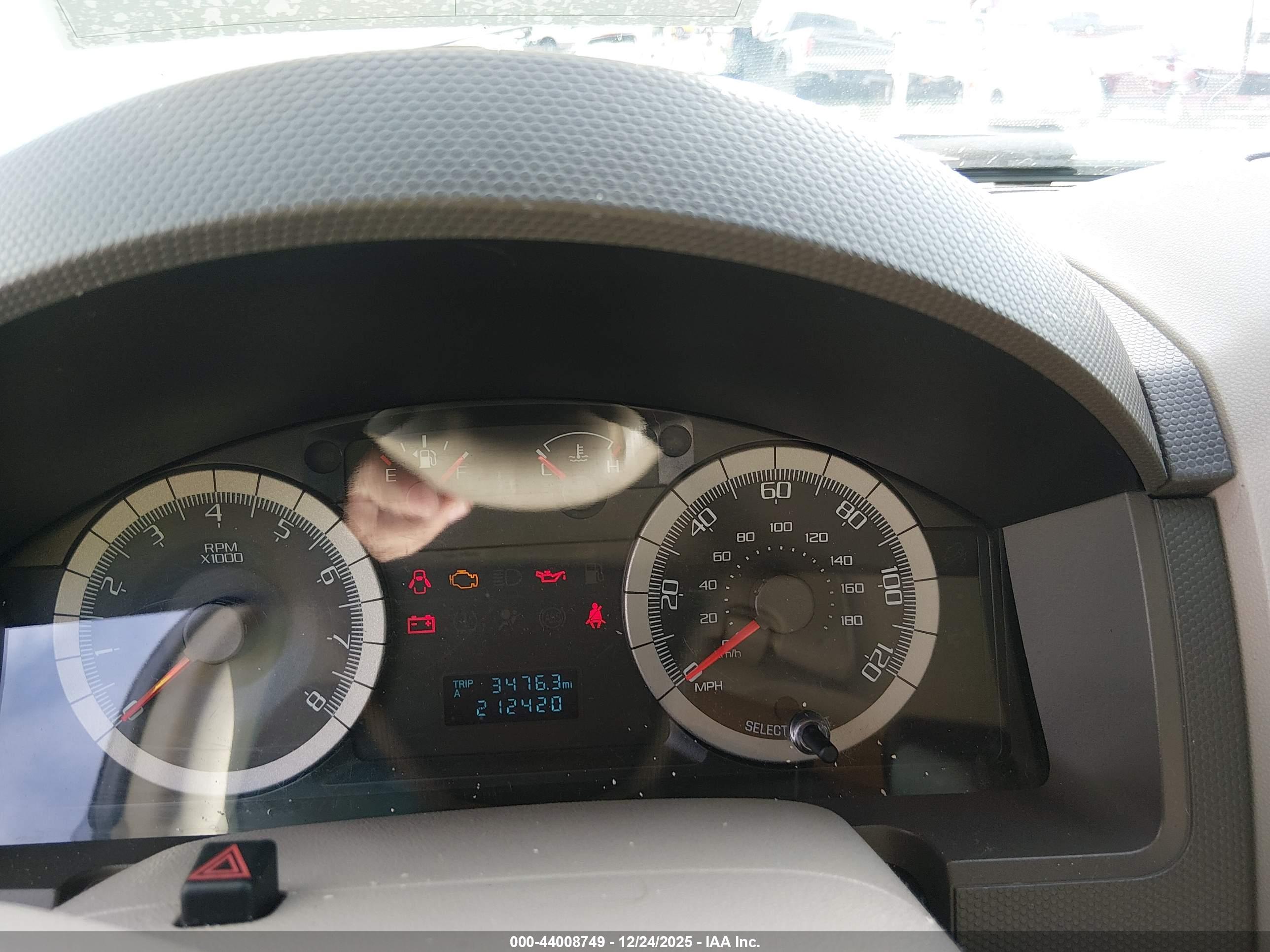 FORD ESCAPE image 7