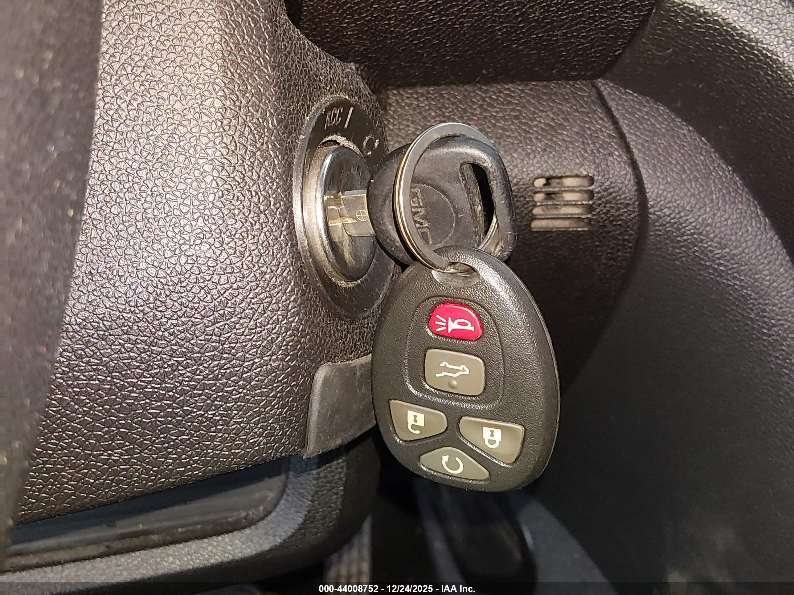 GMC ACADIA image 11