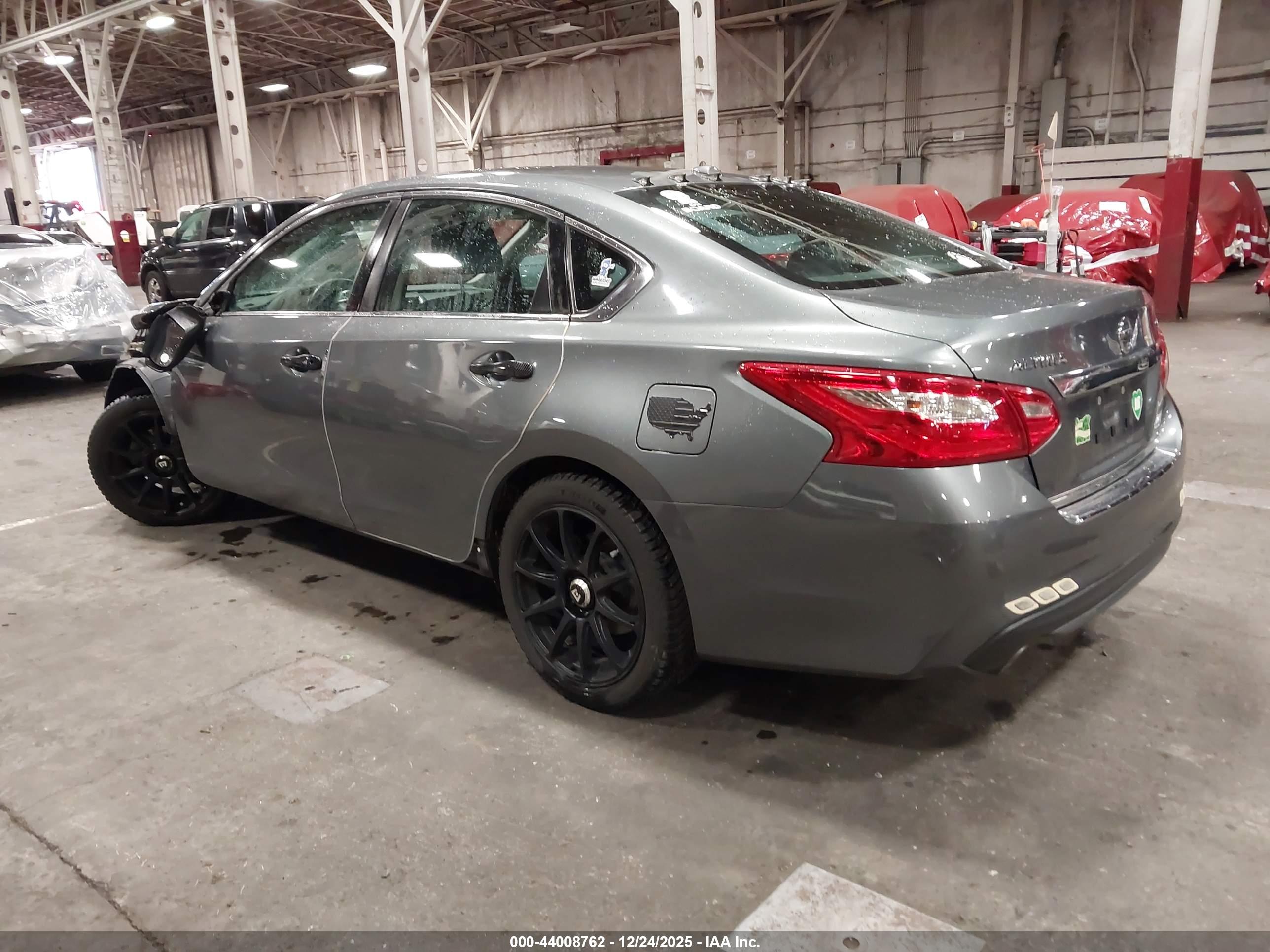 NISSAN ALTIMA image 3