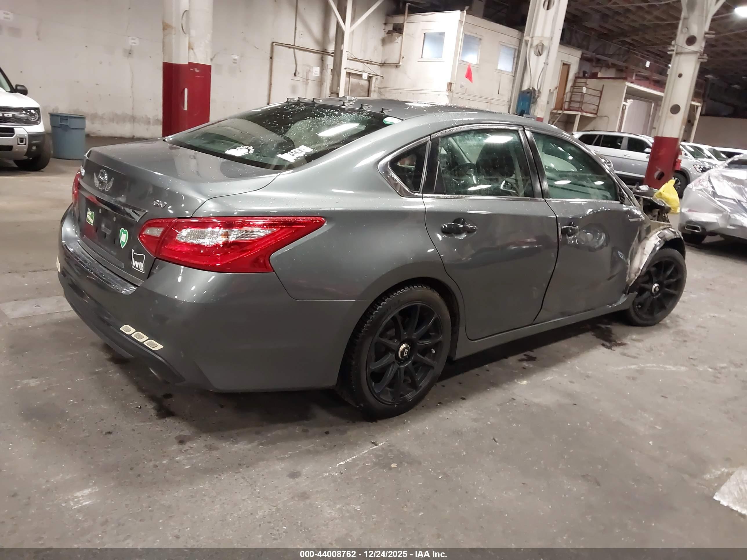 NISSAN ALTIMA image 4