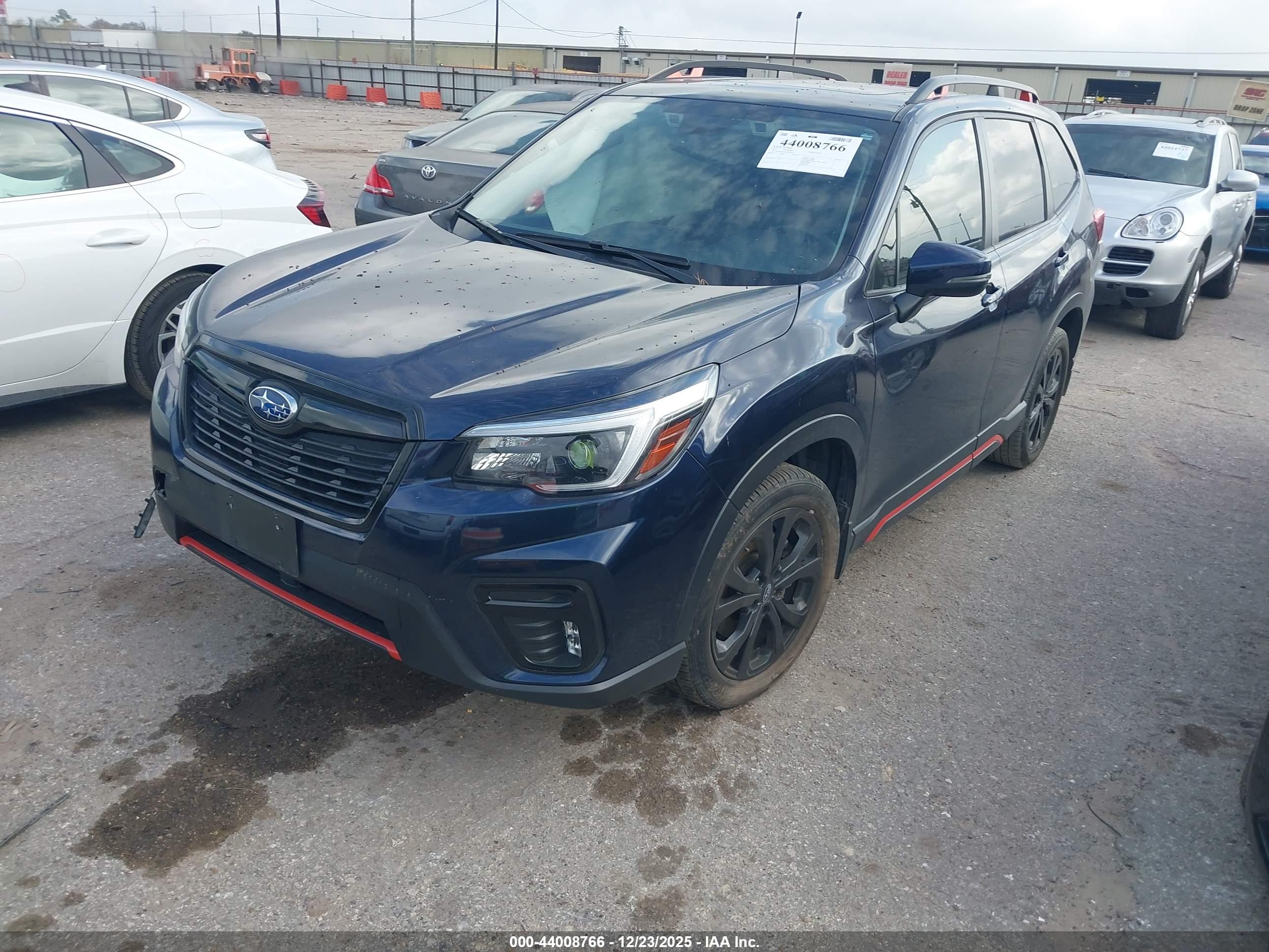 SUBARU FORESTER image 2