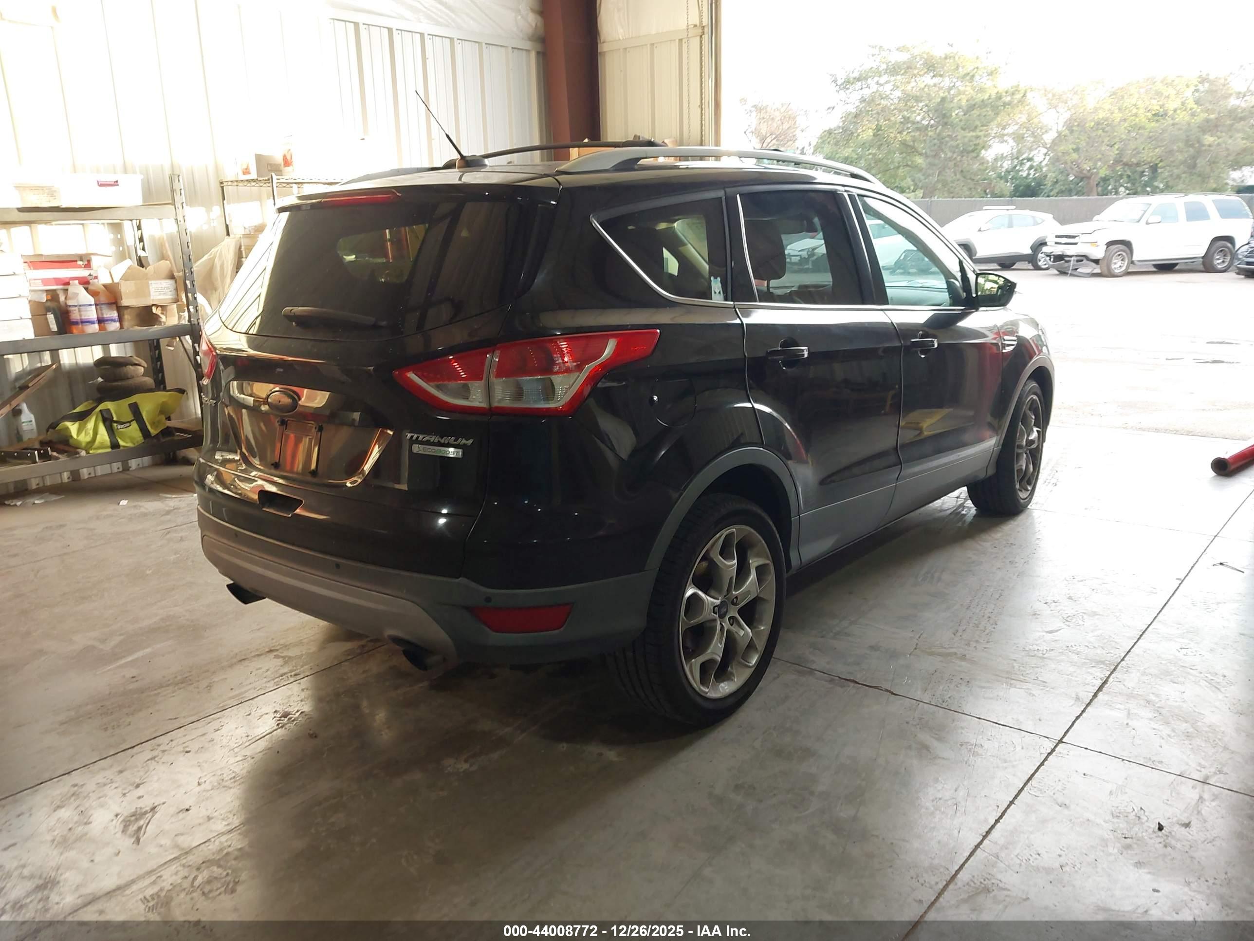 FORD ESCAPE image 4