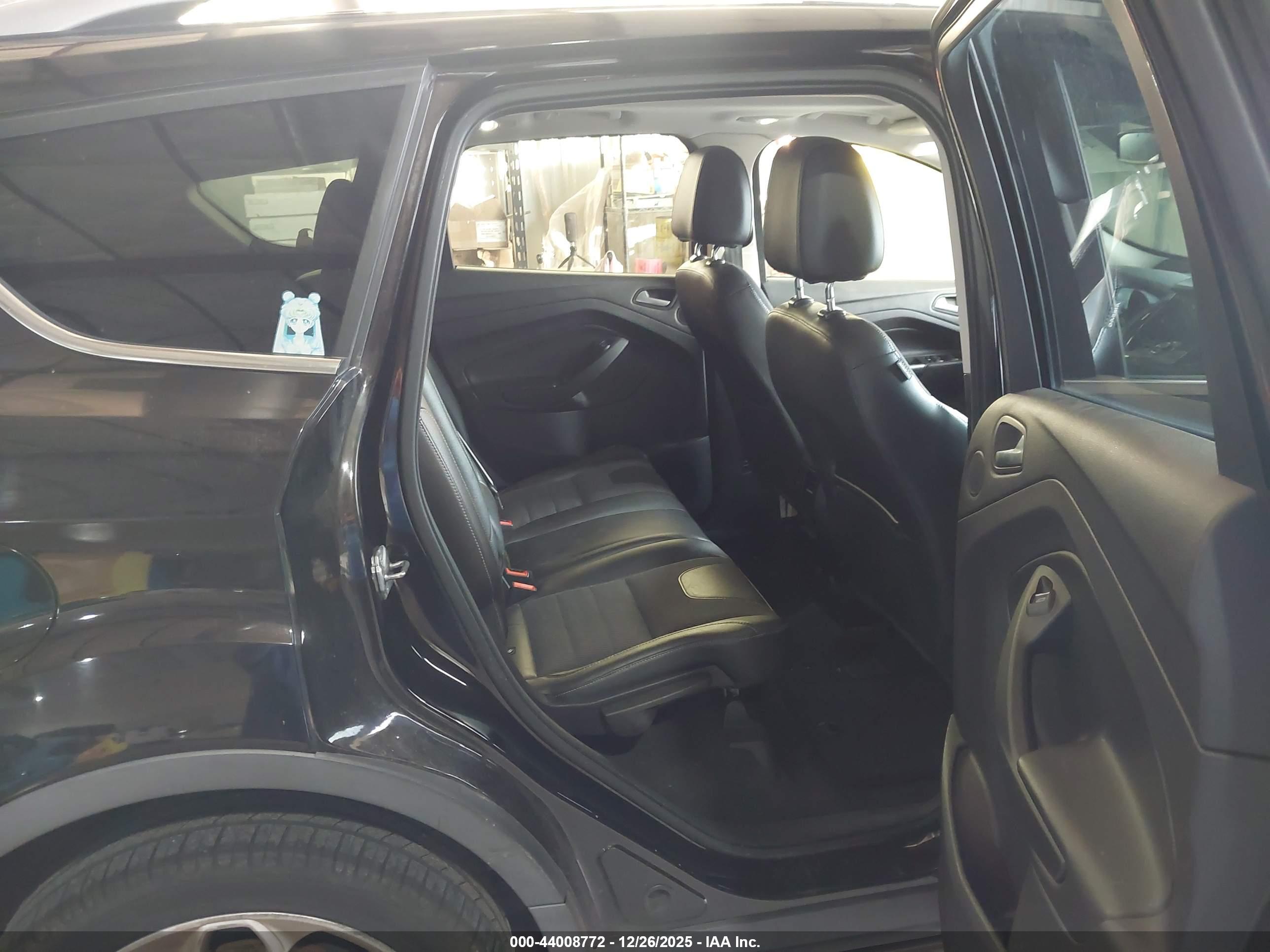 FORD ESCAPE image 8