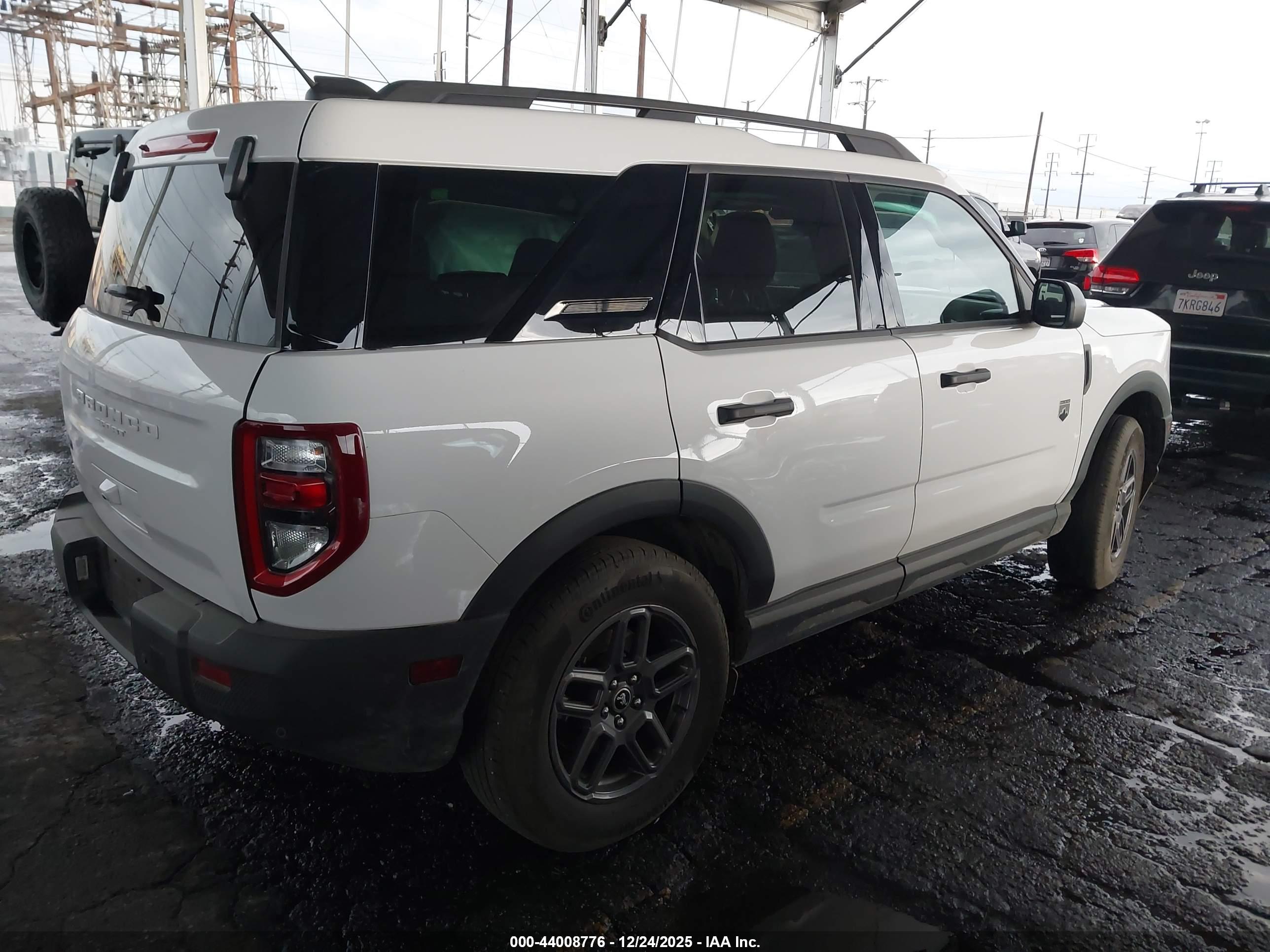 FORD BRONCO image 4