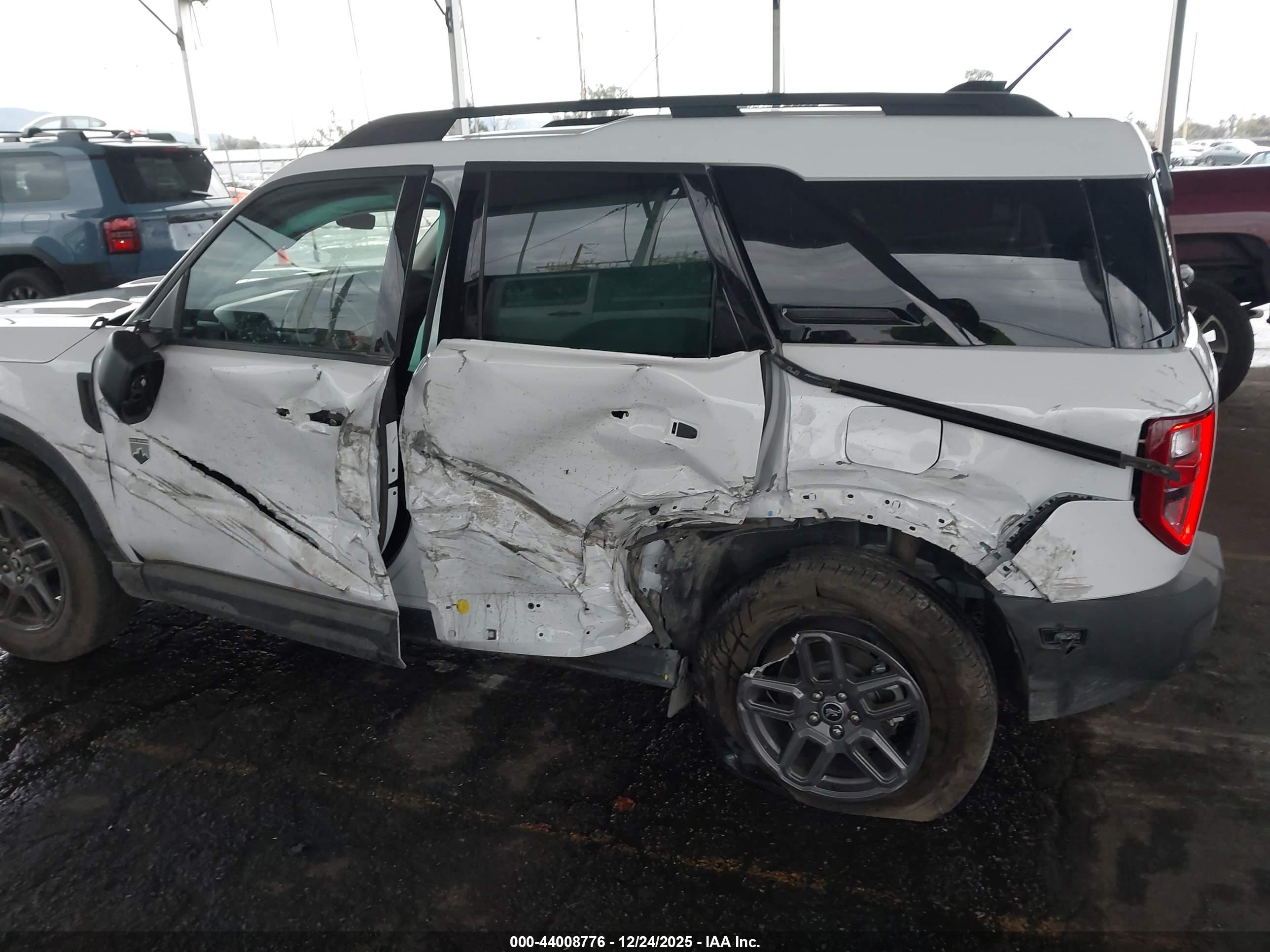FORD BRONCO image 6