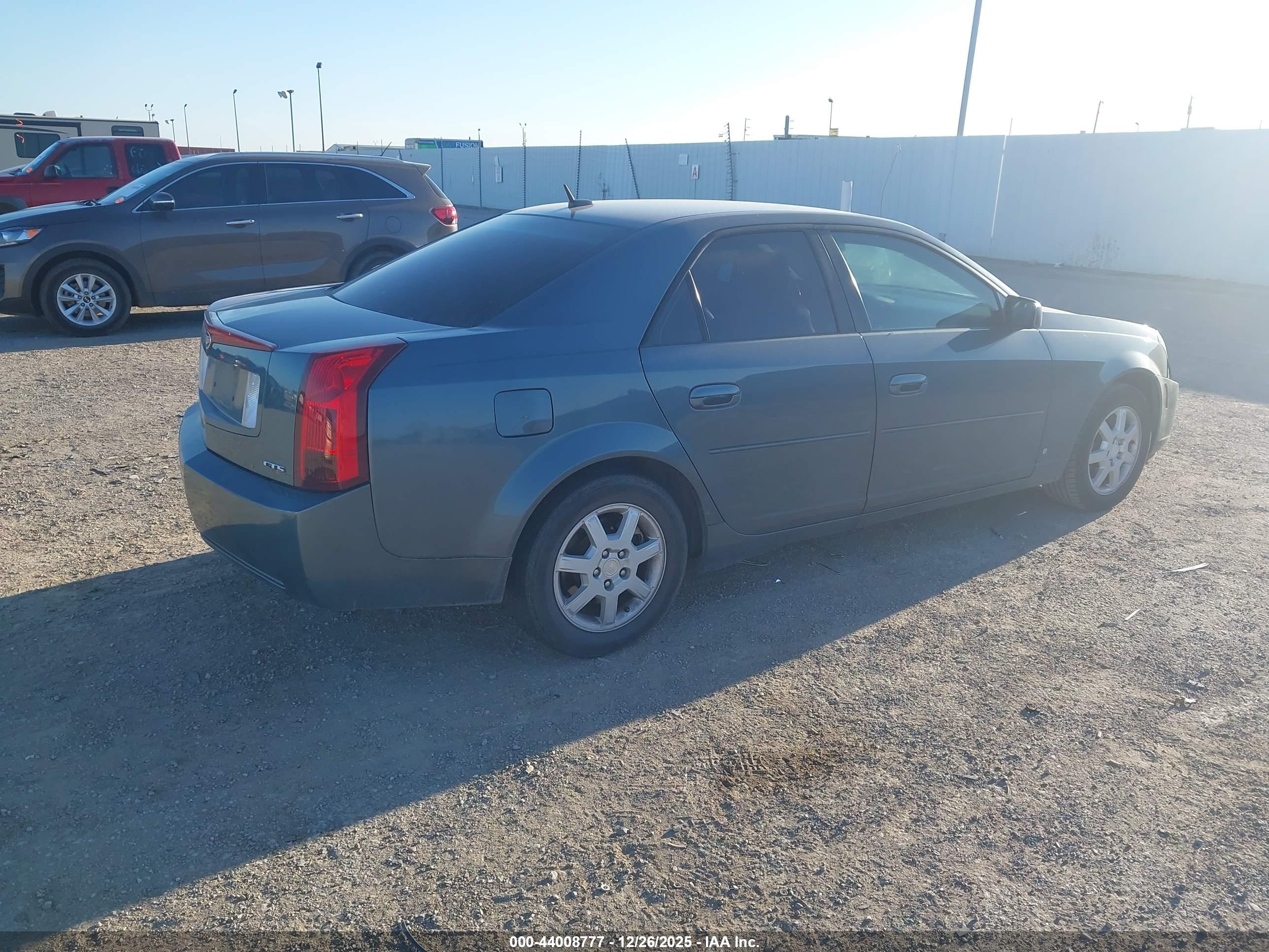 CADILLAC CTS image 4