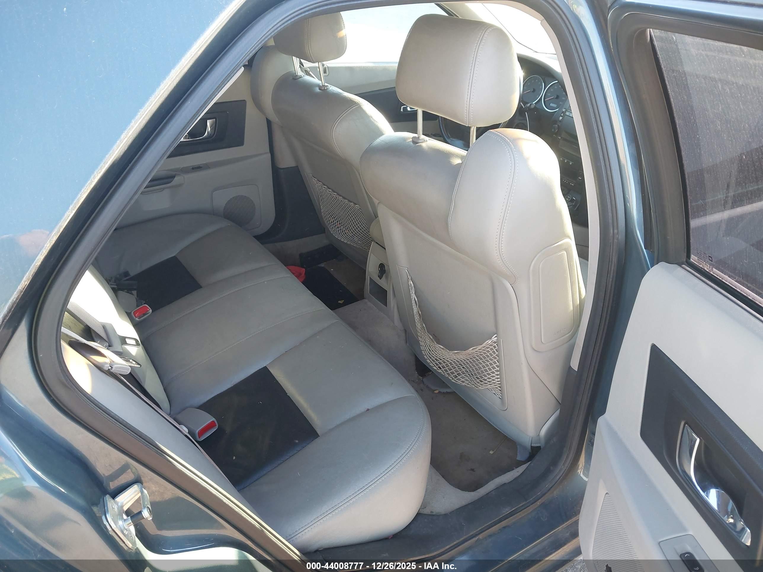CADILLAC CTS image 8