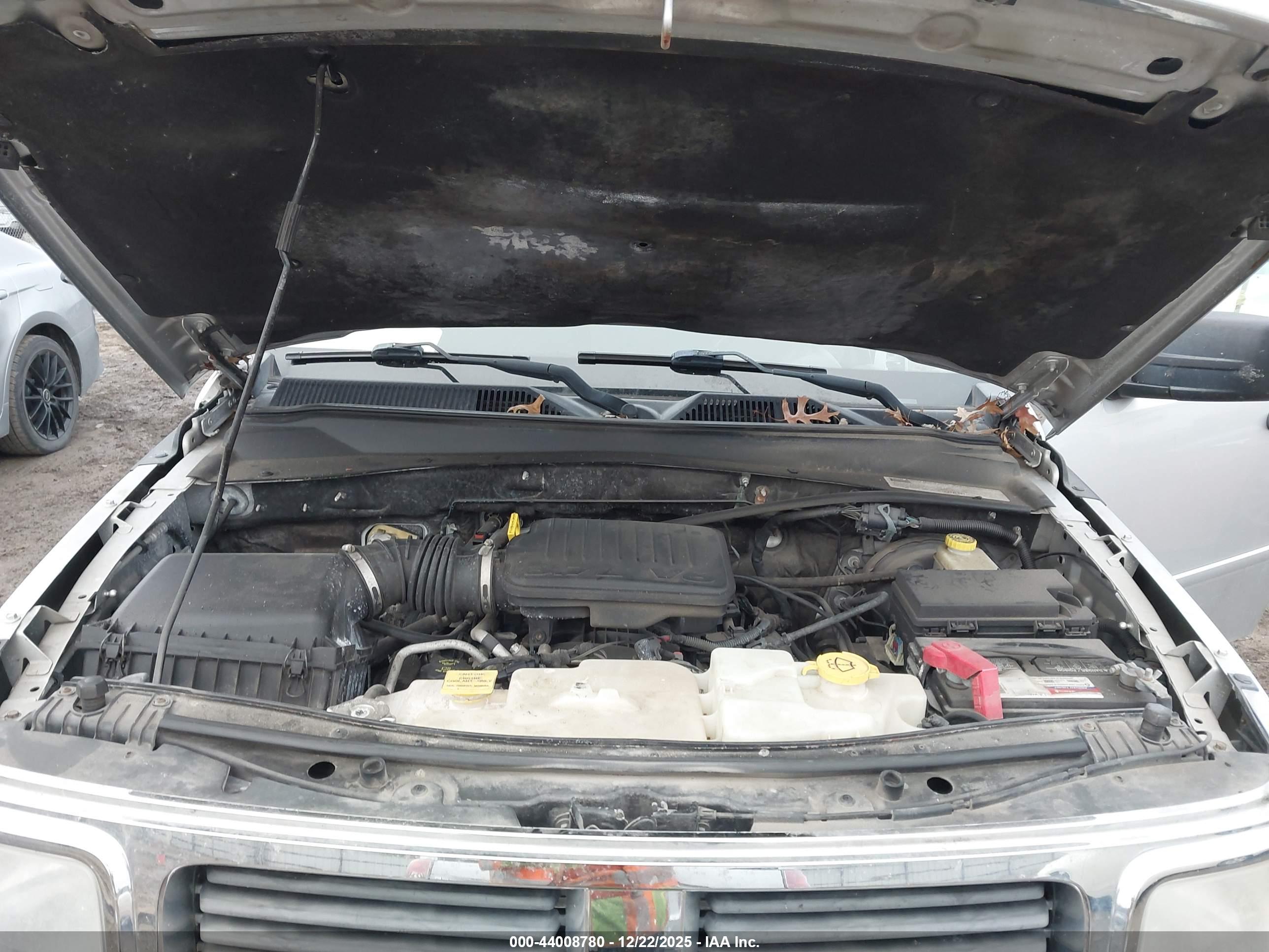 DODGE NITRO image 10