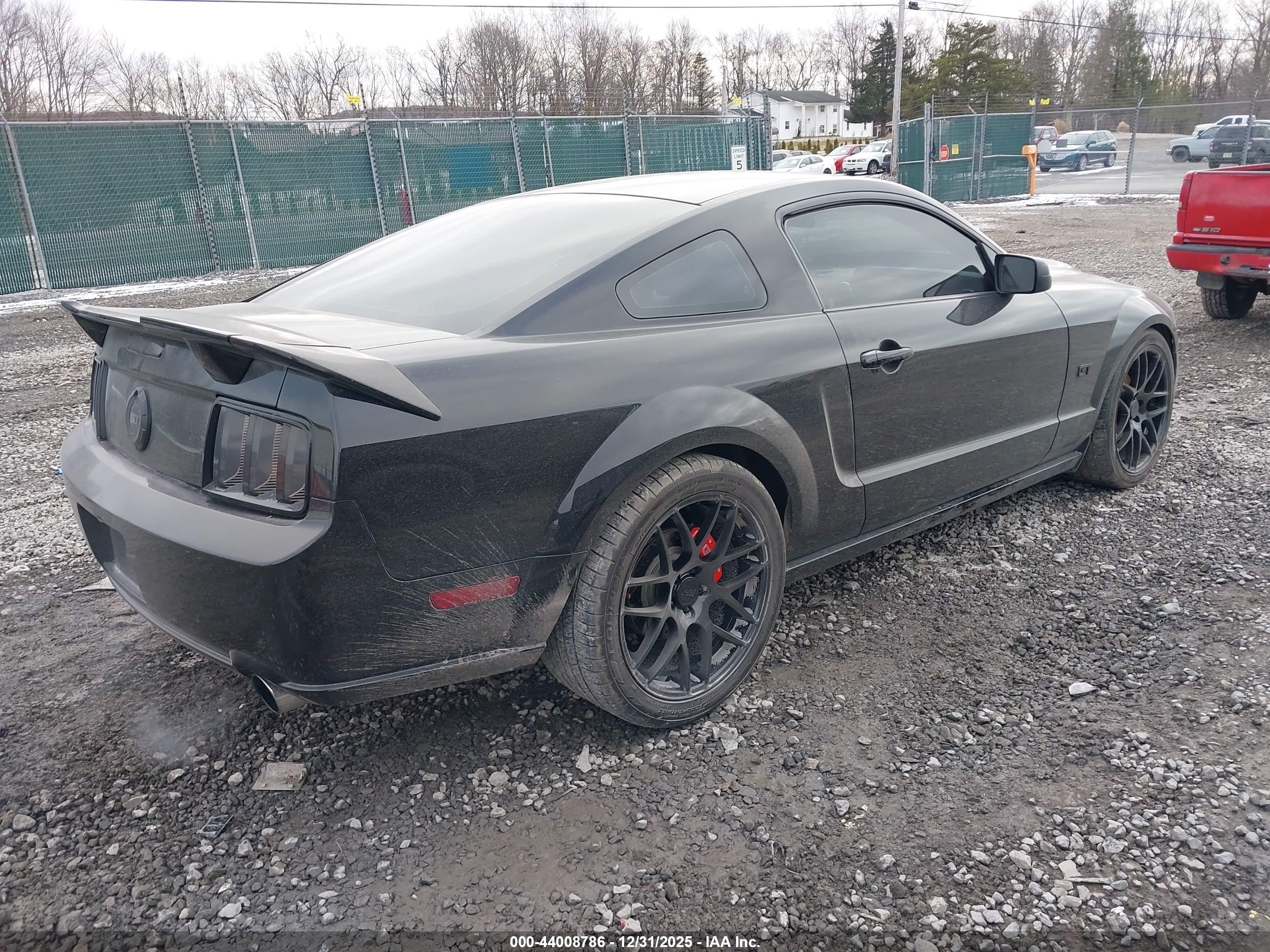 FORD MUSTANG image 4