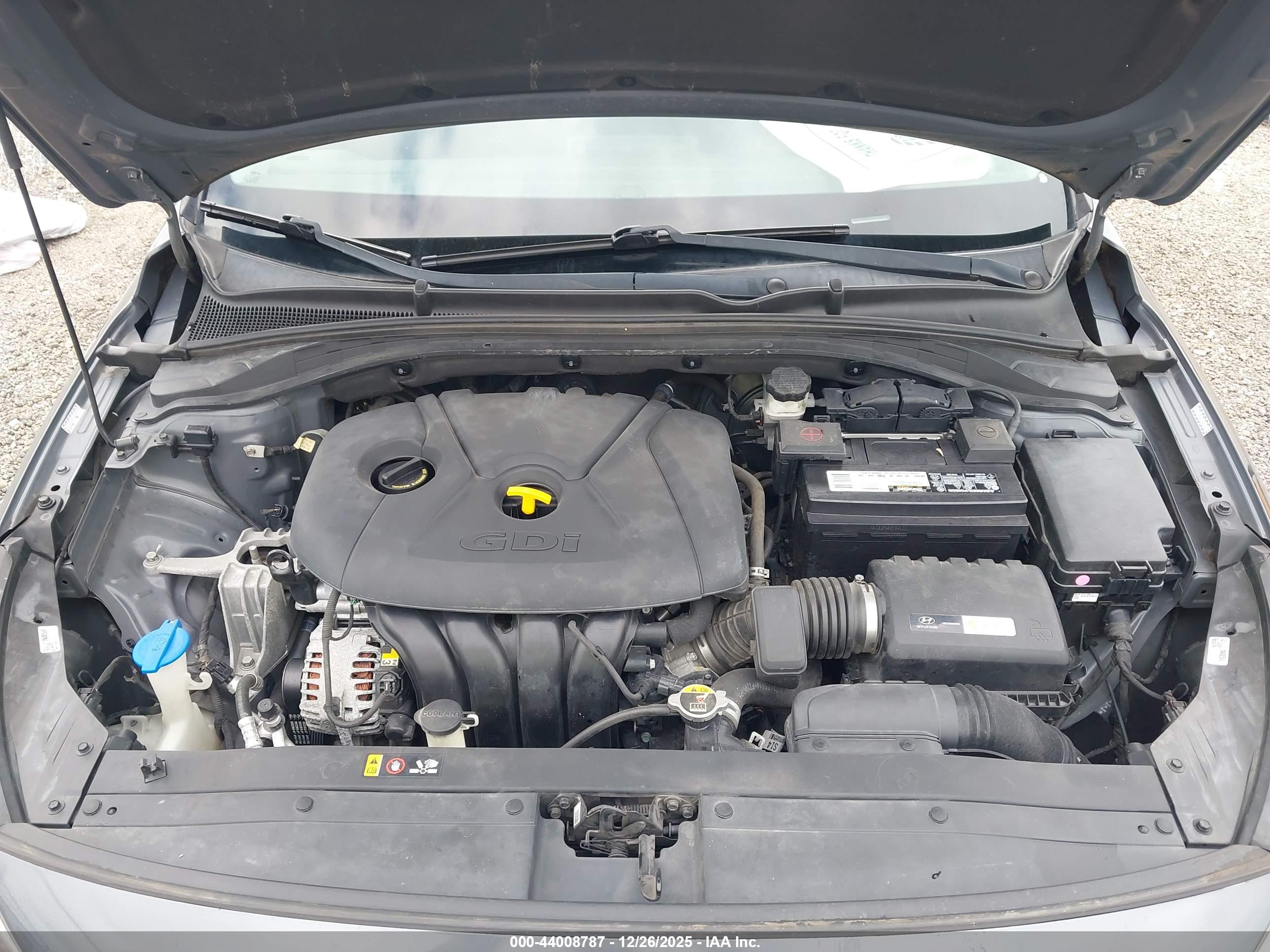 HYUNDAI ELANTRA image 10