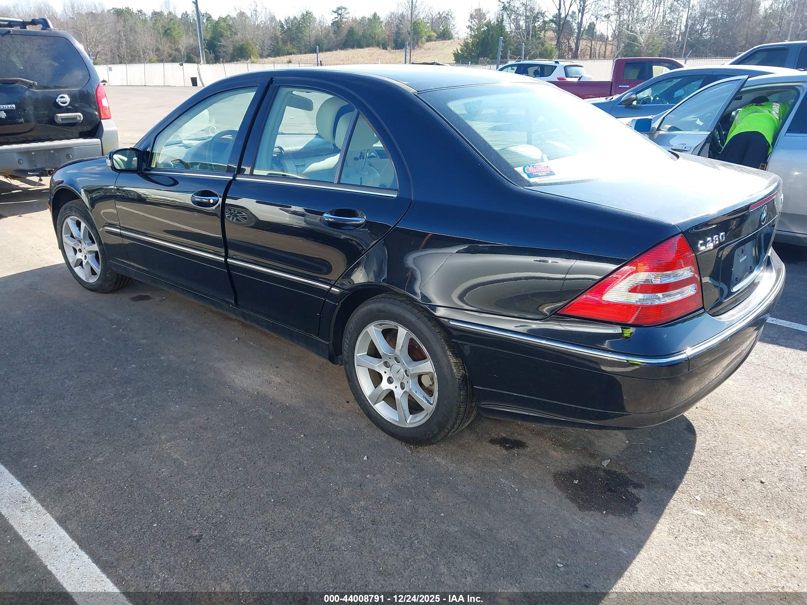 MERCEDES-BENZ C image 3