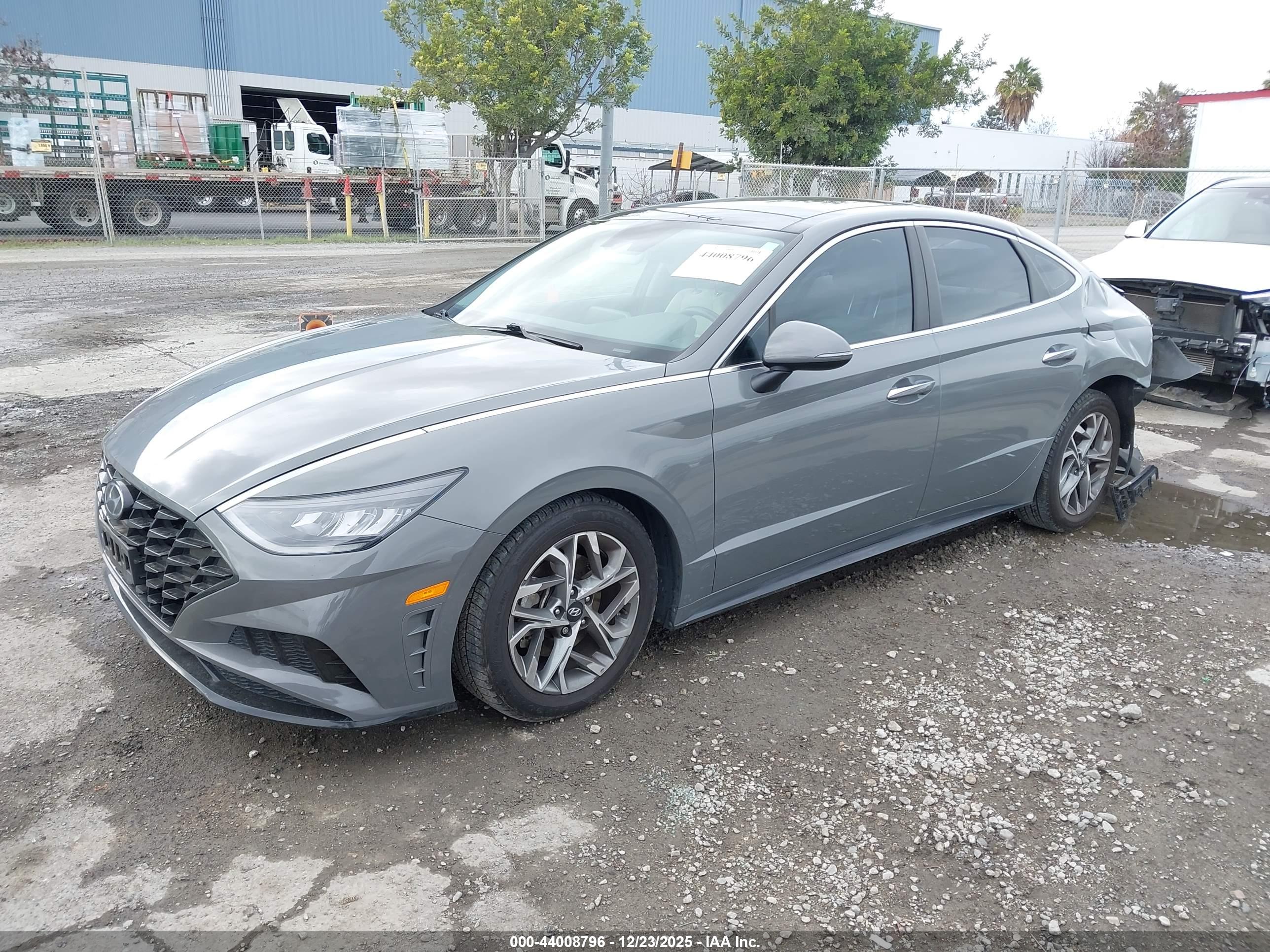 HYUNDAI SONATA image 2