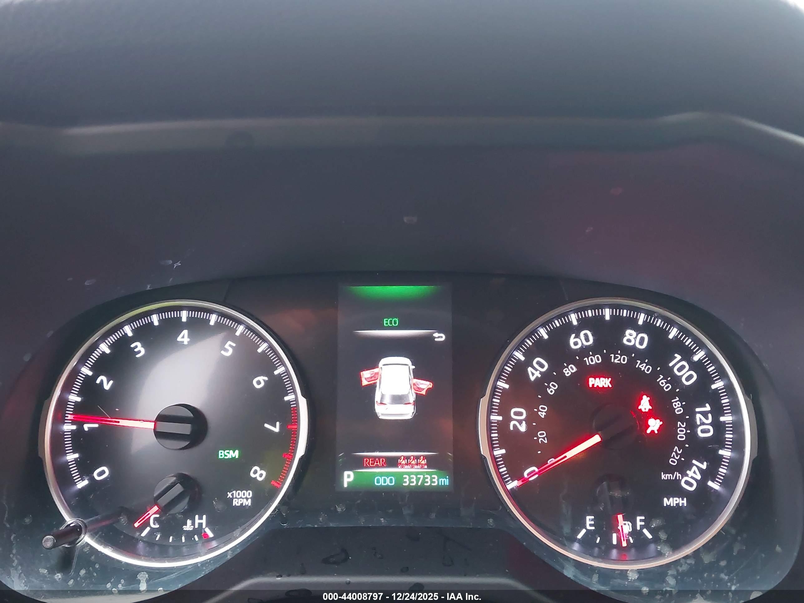 TOYOTA RAV4 image 7