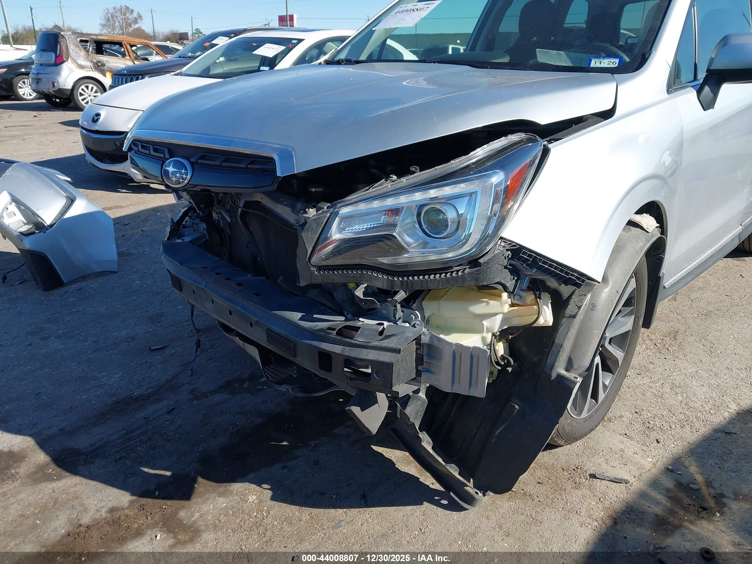 SUBARU FORESTER image 6