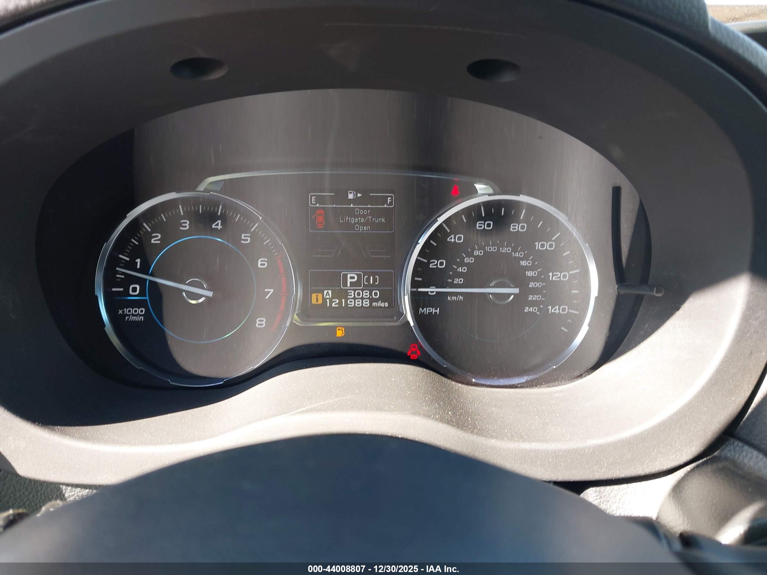 SUBARU FORESTER image 7