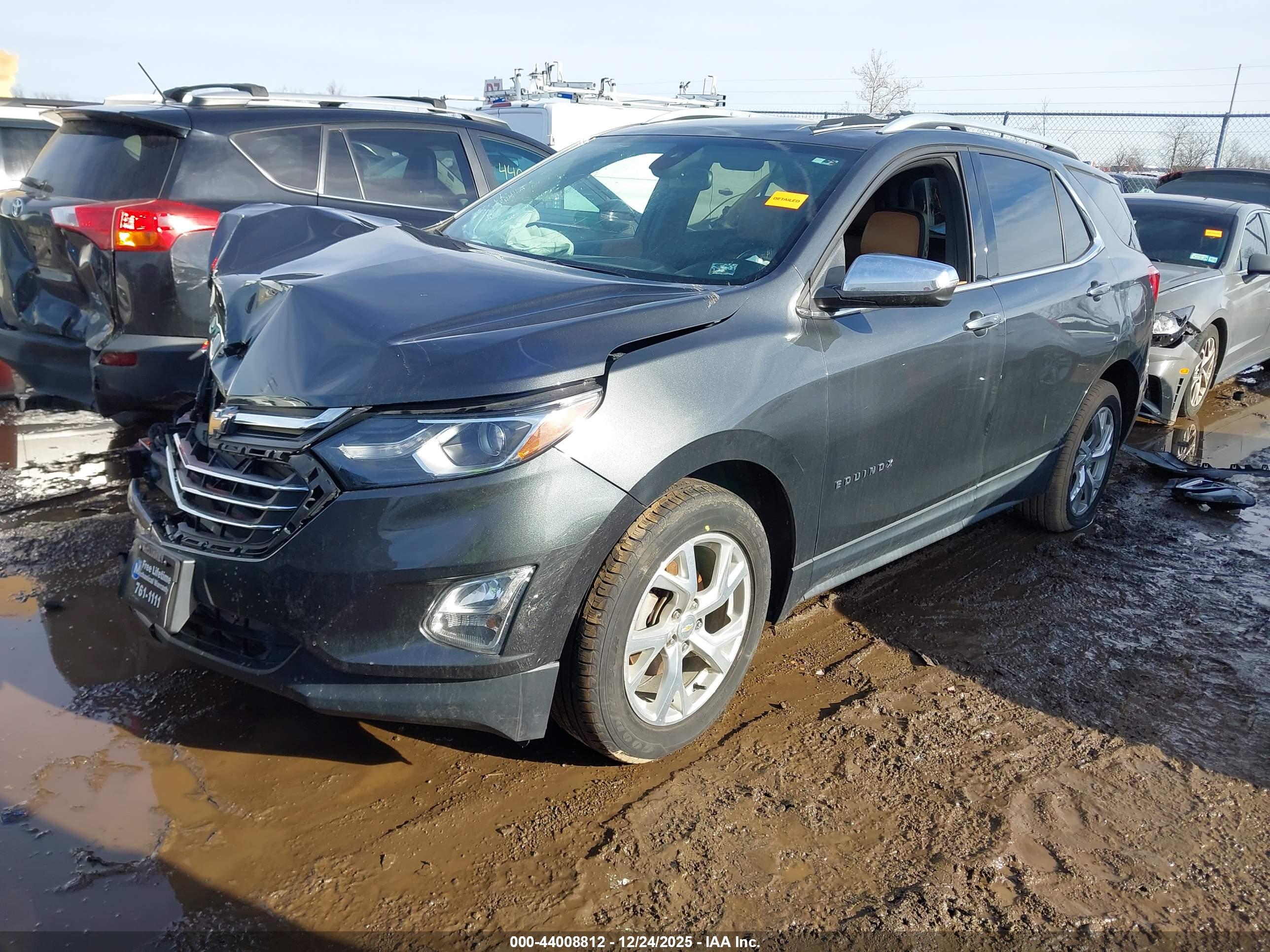 CHEVROLET EQUINOX image 2