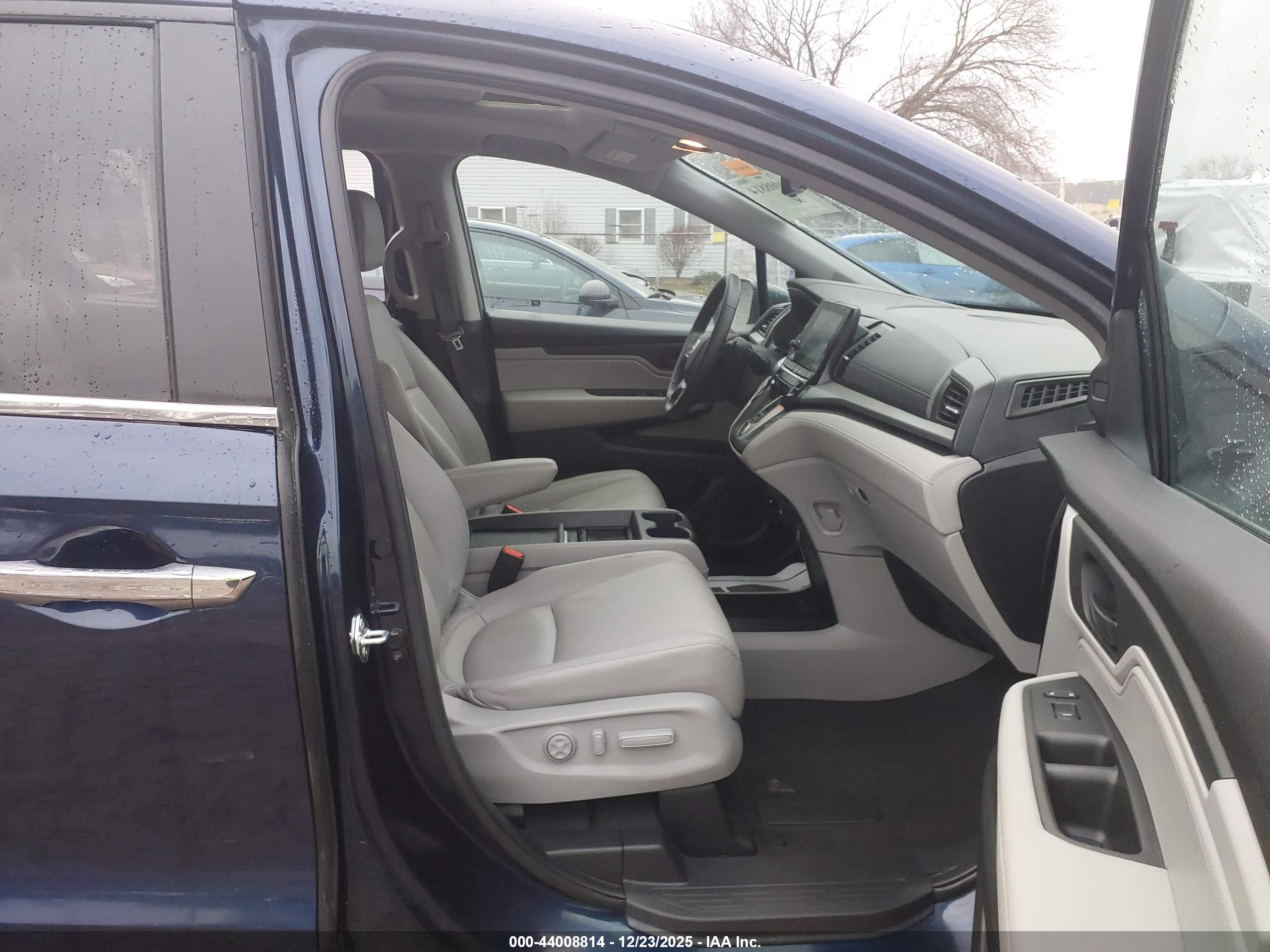 HONDA ODYSSEY image 5