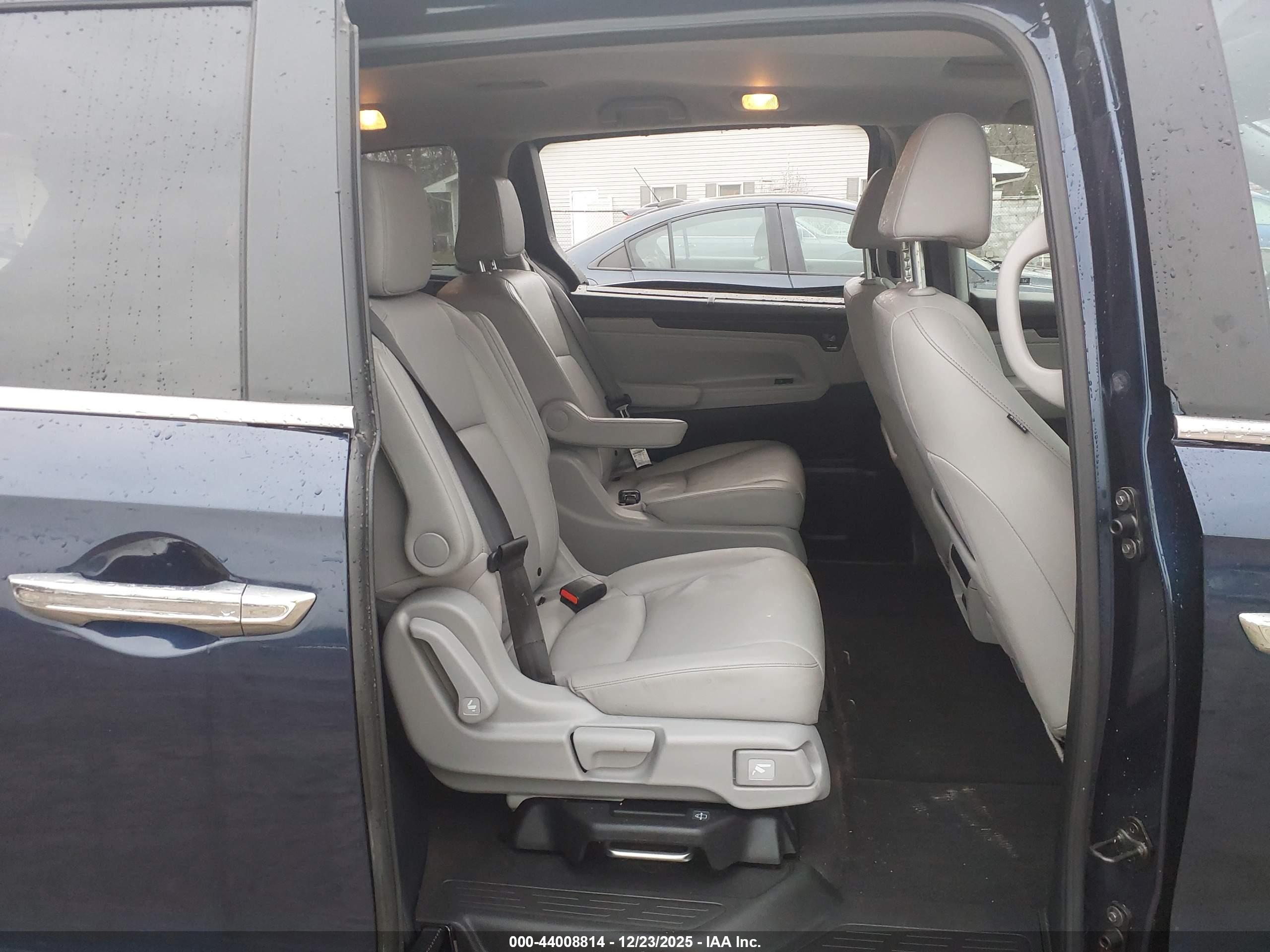 HONDA ODYSSEY image 8