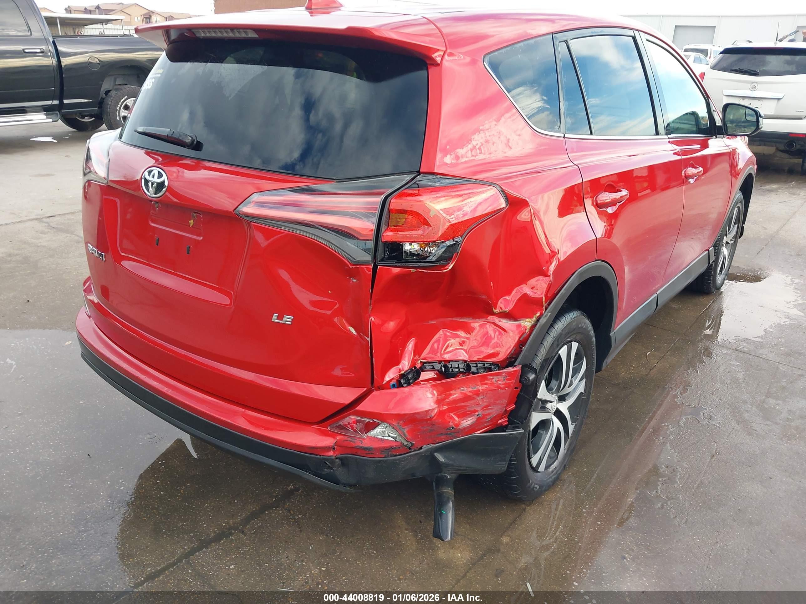TOYOTA RAV4 image 6
