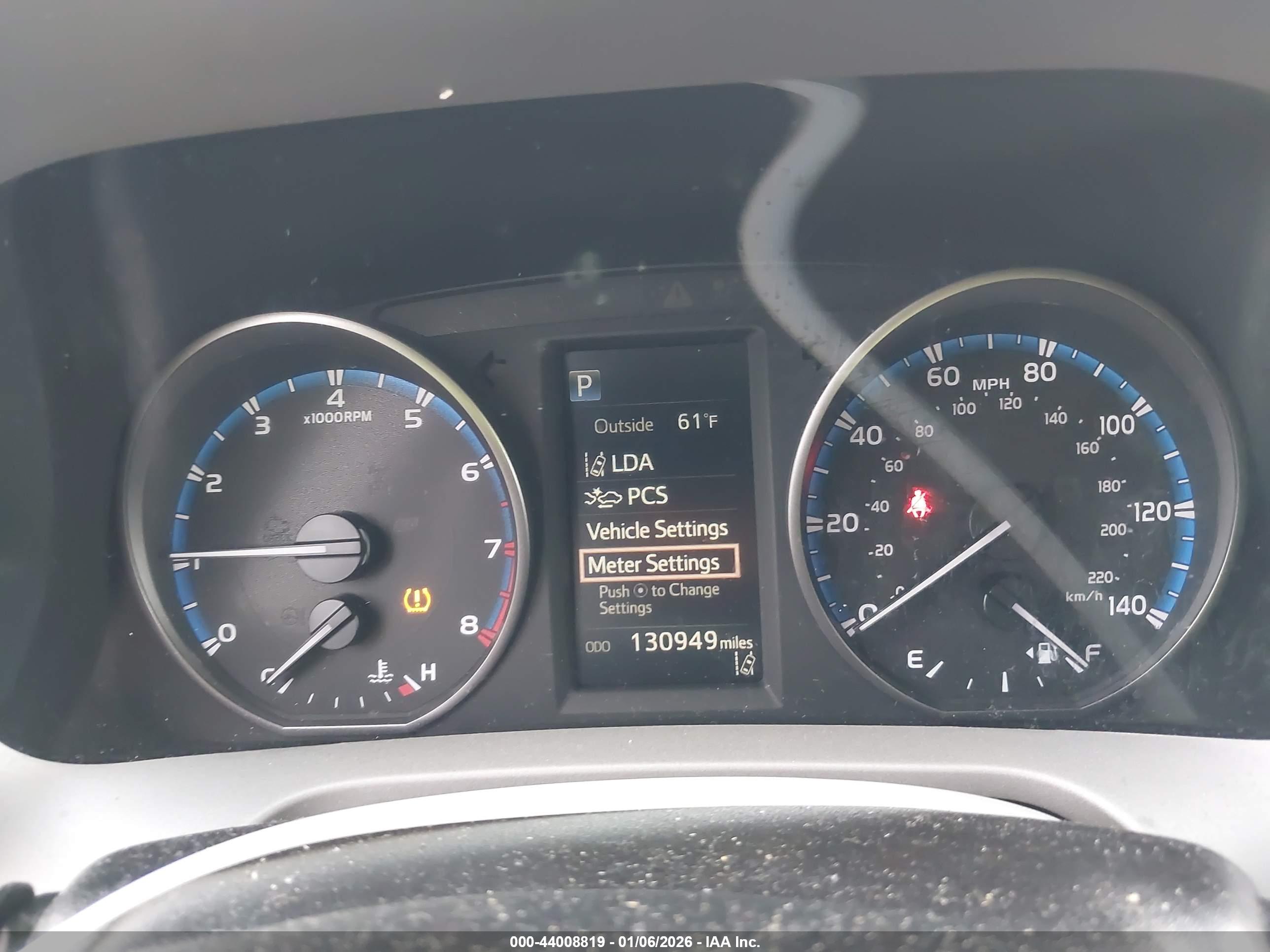 TOYOTA RAV4 image 7