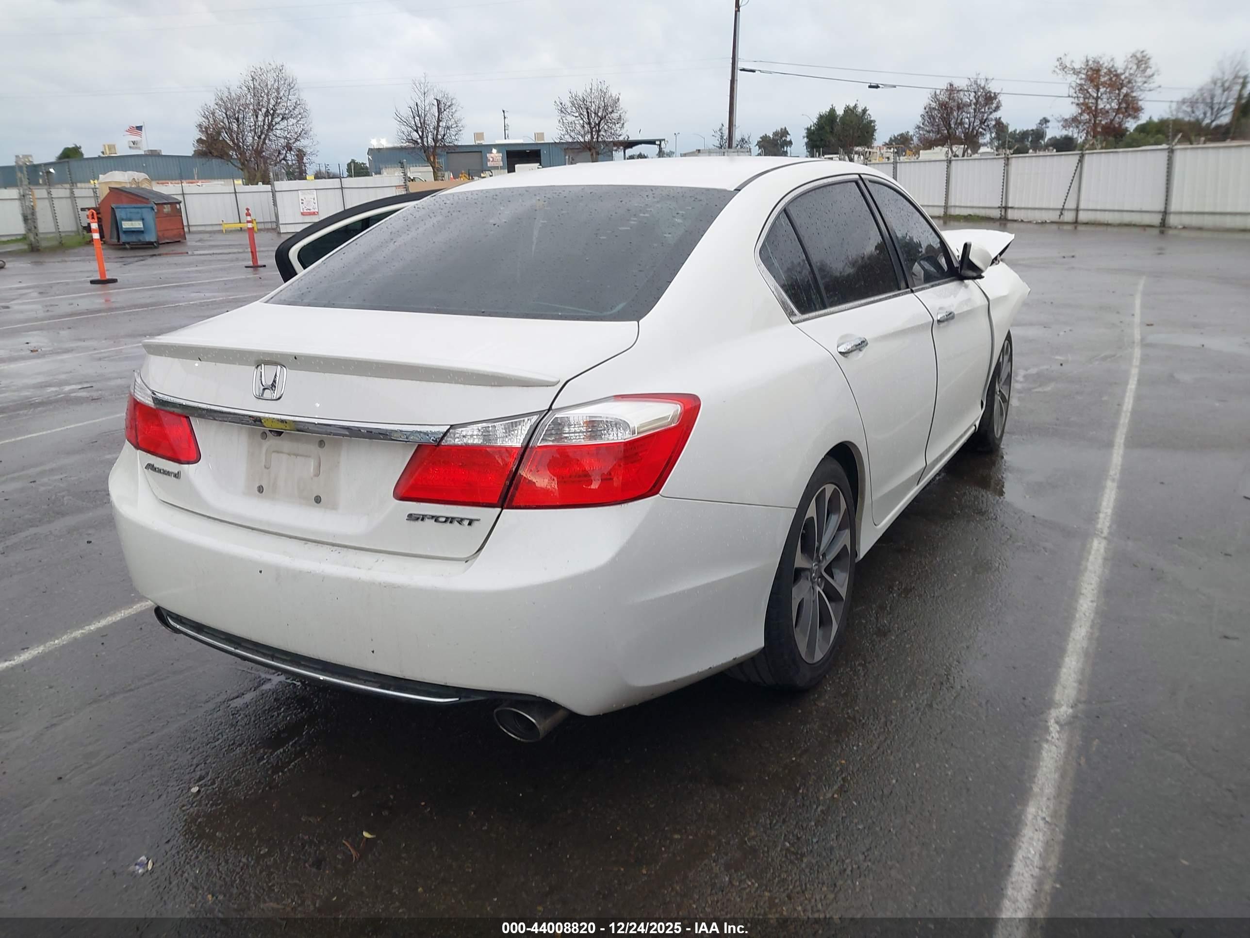 HONDA ACCORD image 4