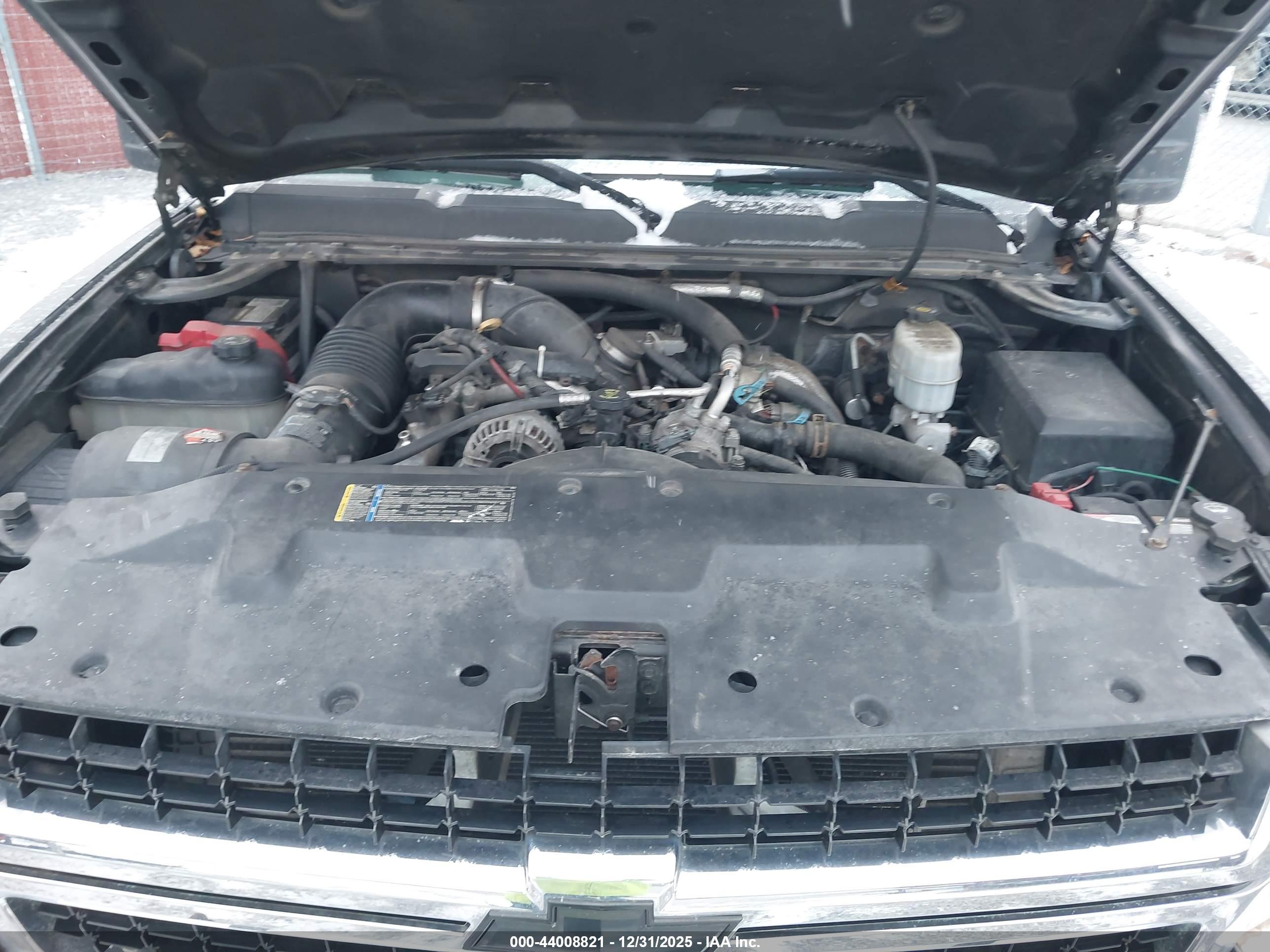 CHEVROLET SILVERADO image 10