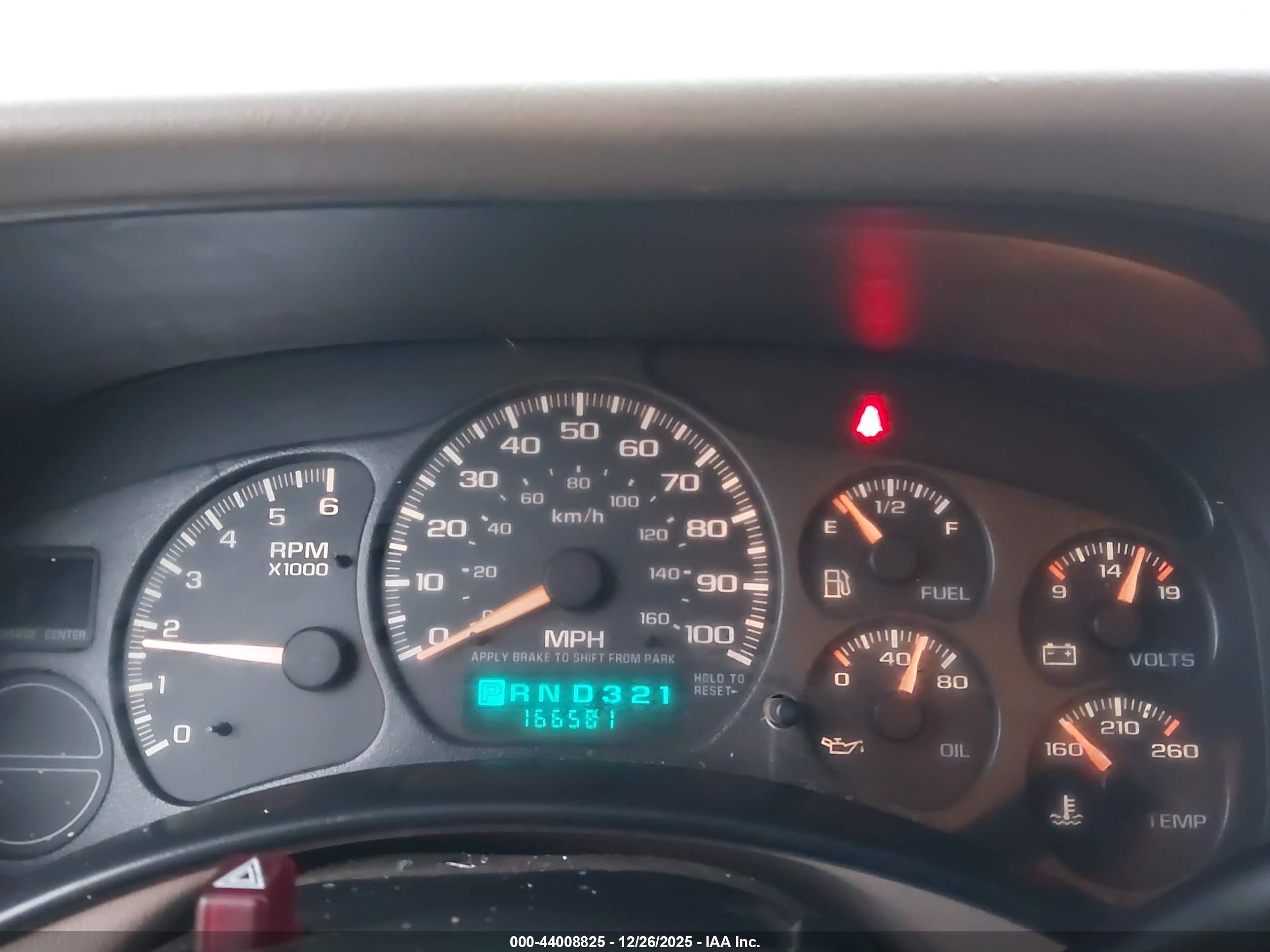 CHEVROLET TAHOE image 7