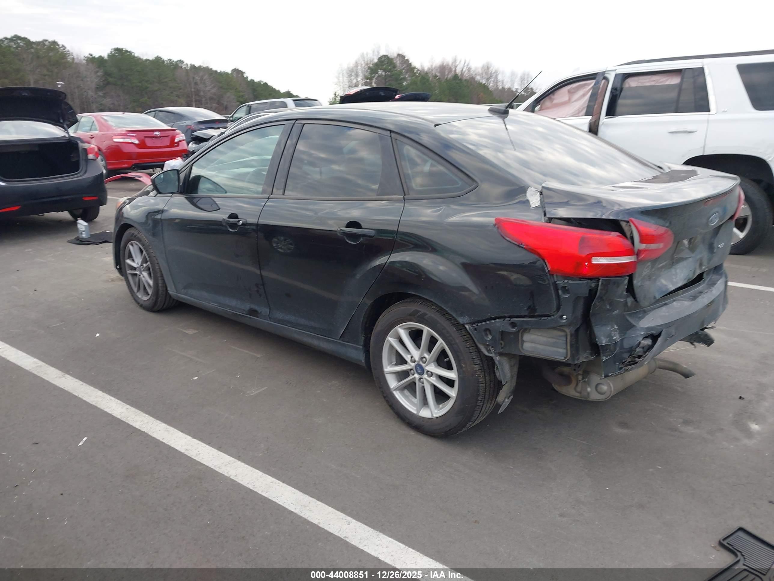 FORD FOCUS image 3