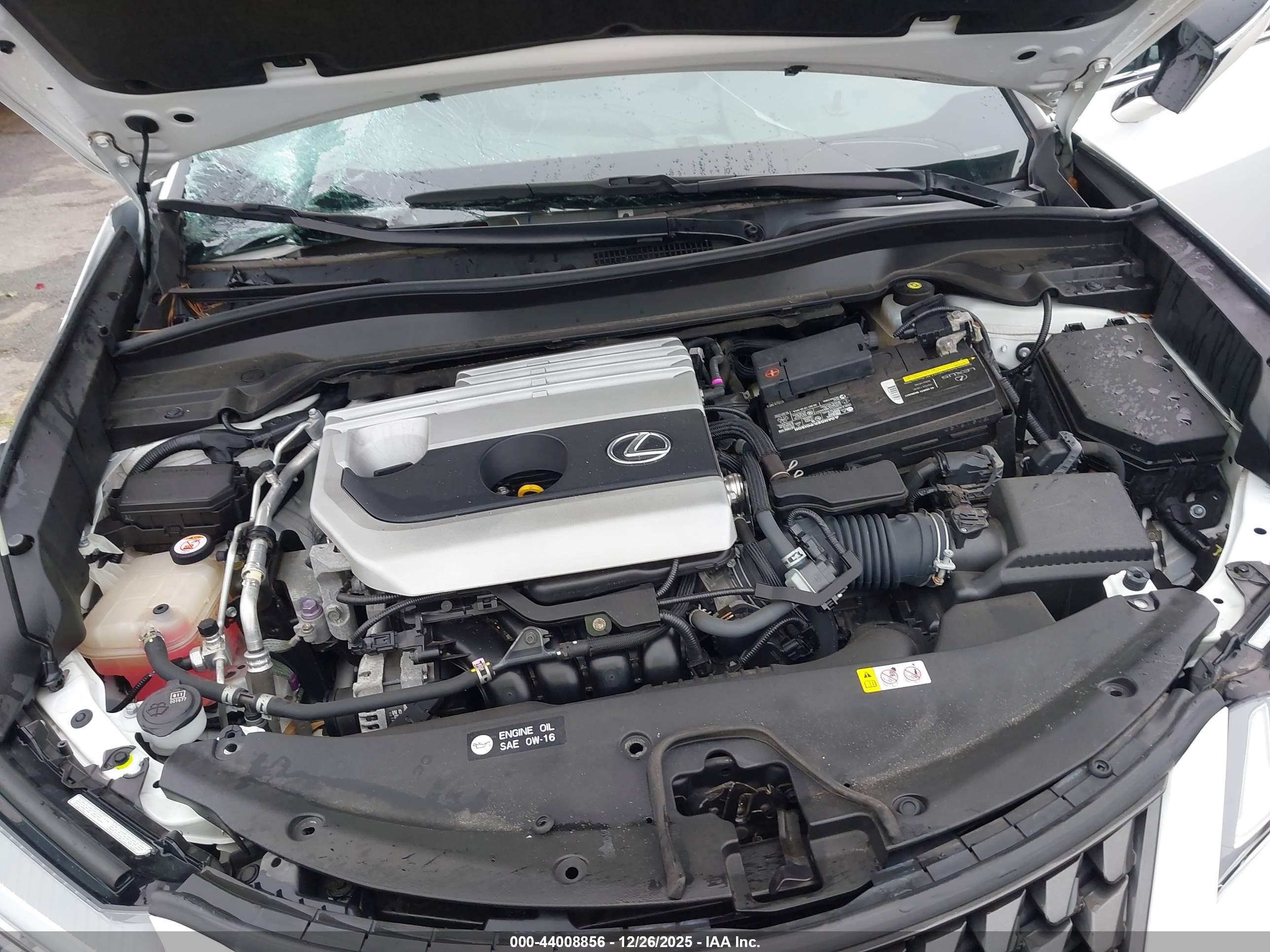 LEXUS UX image 10