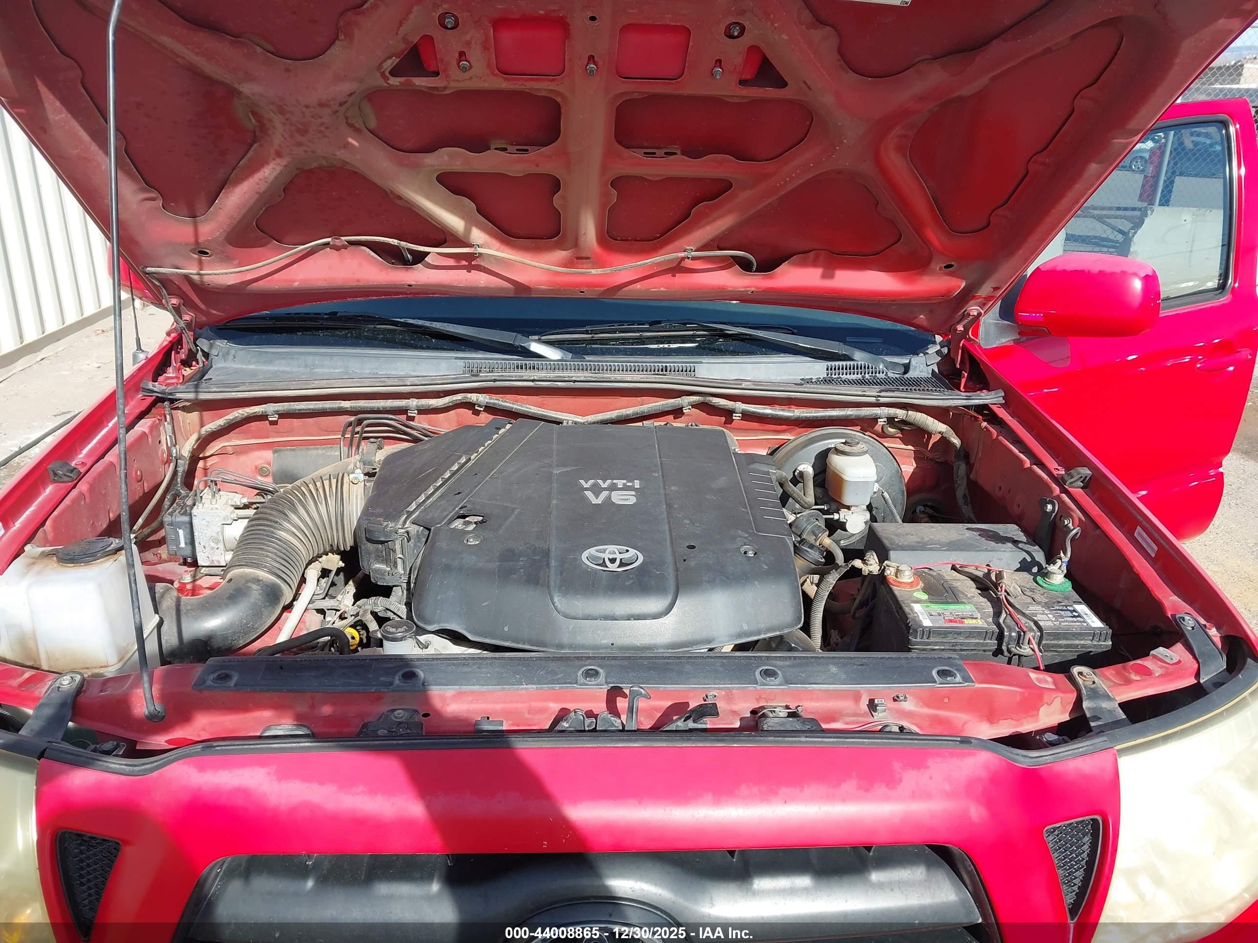 TOYOTA TACOMA image 10