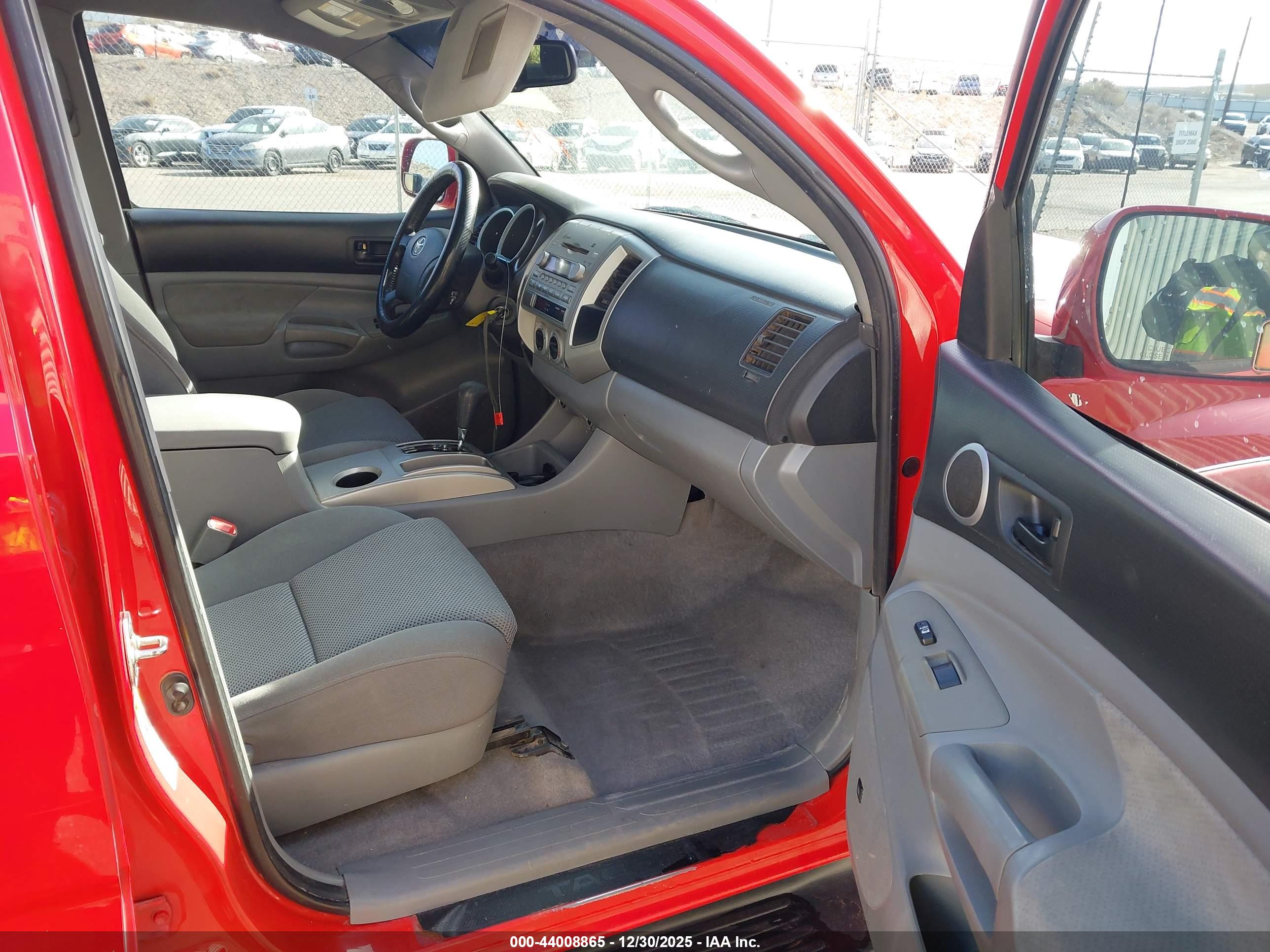 TOYOTA TACOMA image 5