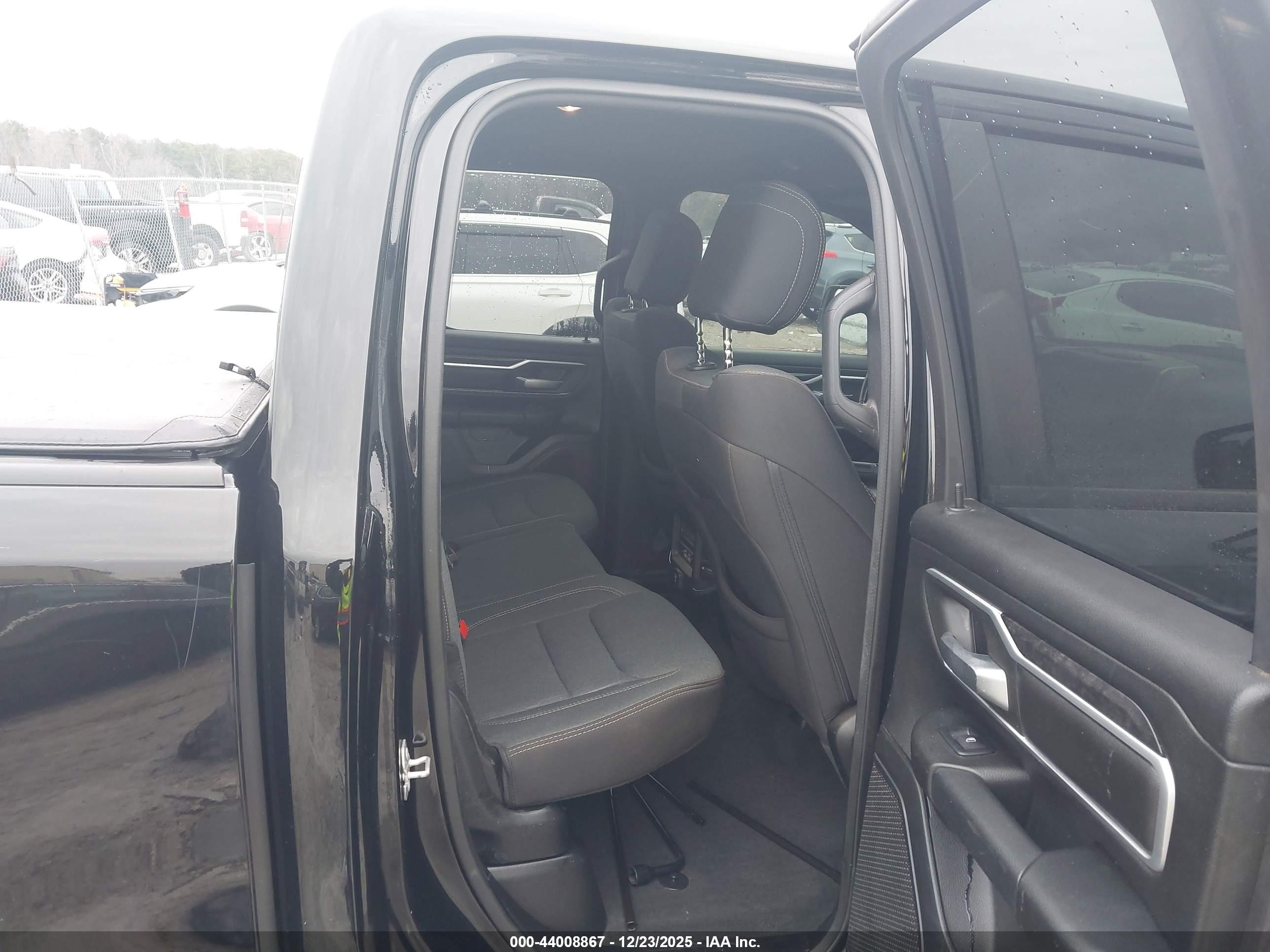 RAM 1500 image 8