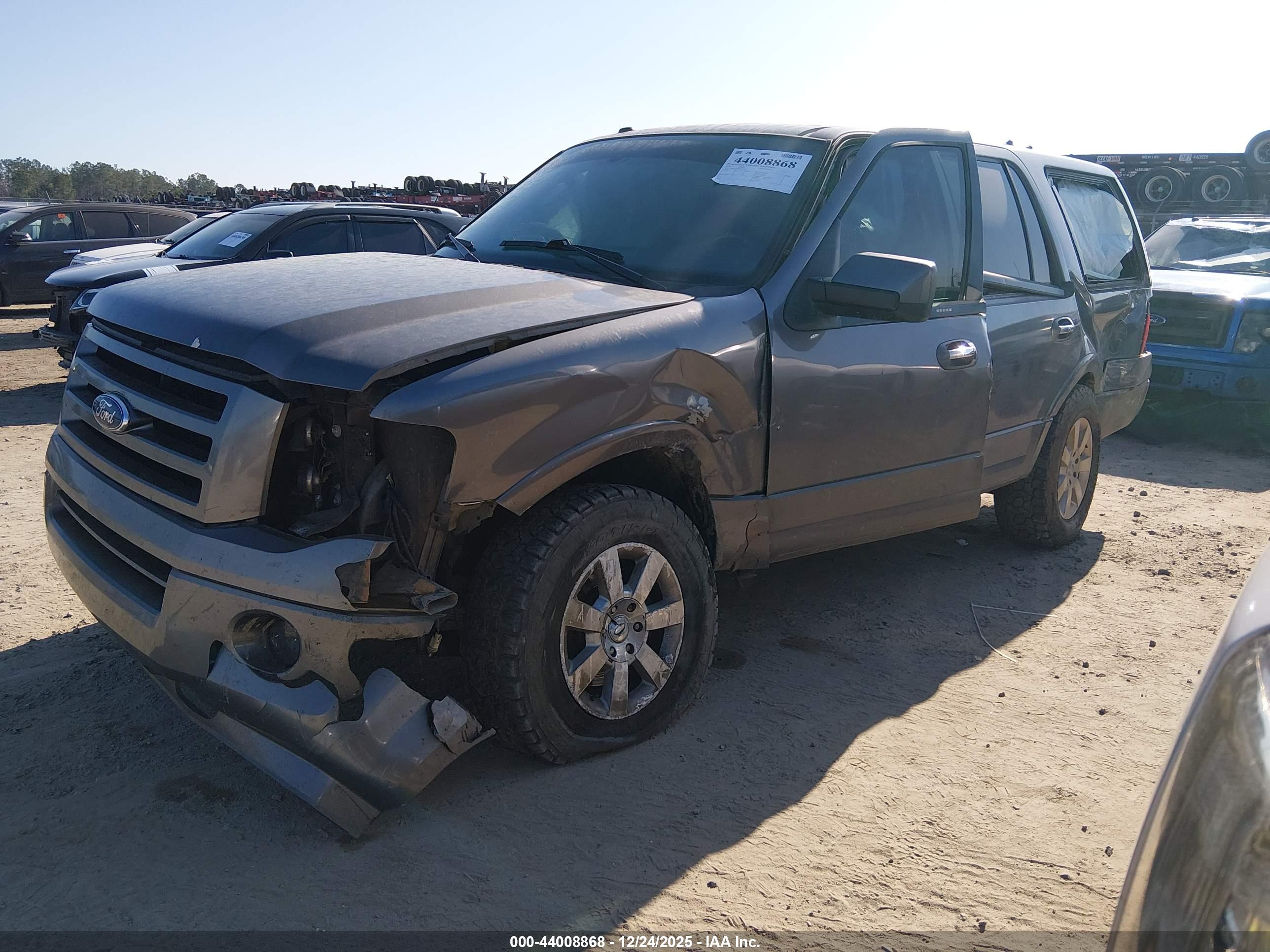 FORD EXPEDITION image 2