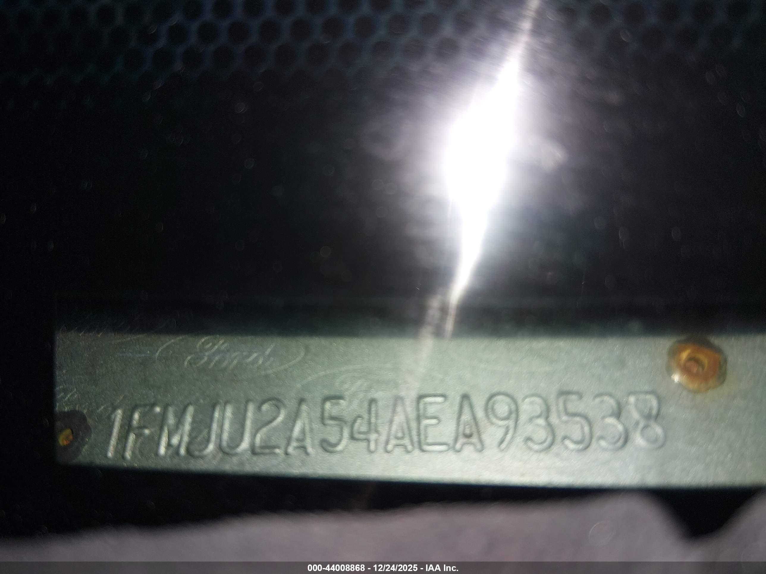FORD EXPEDITION image 9