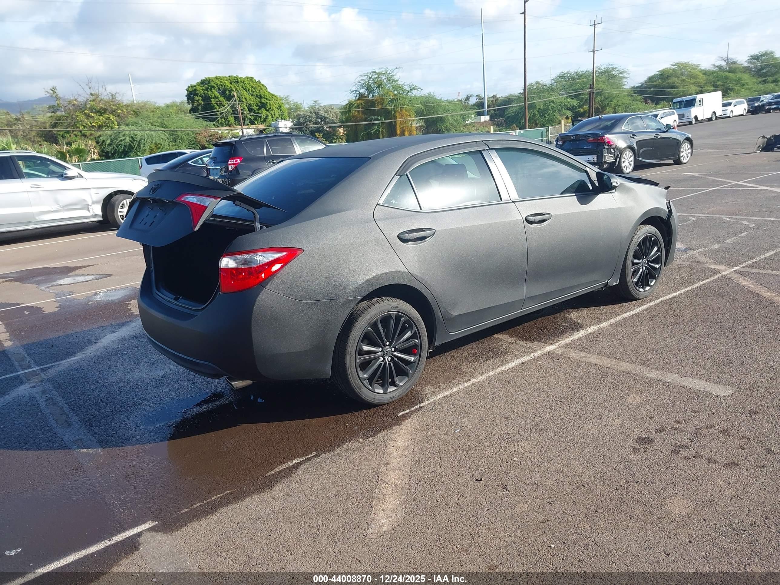 TOYOTA COROLLA image 4